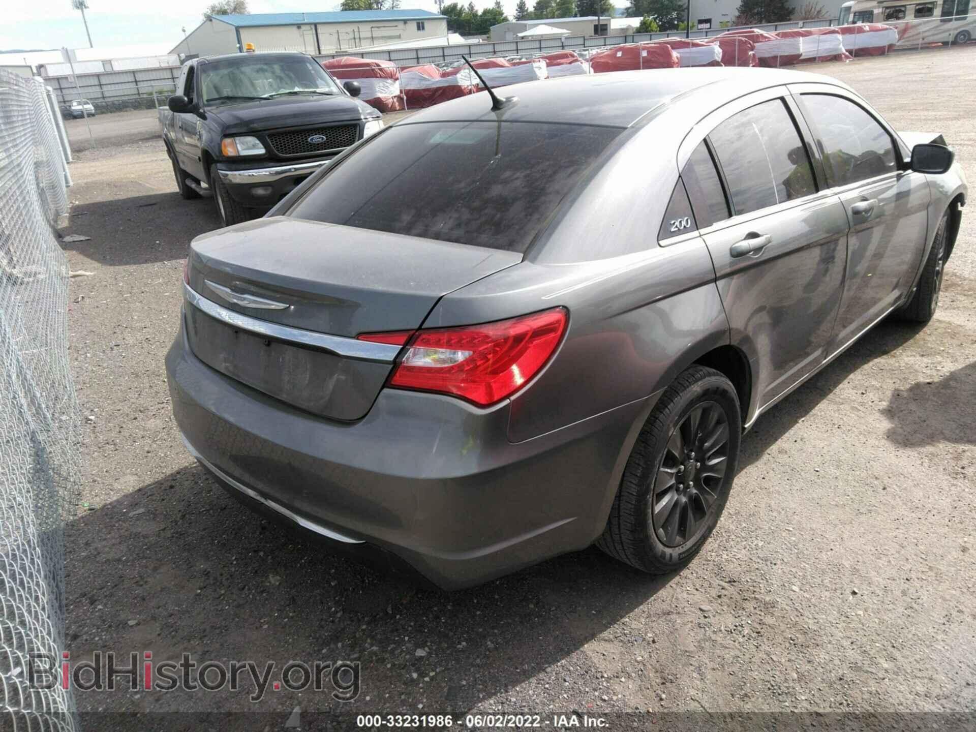 2012 CHRYSLER 200 - VIN: 1C3CCBAB5CN236140 - Фото 4