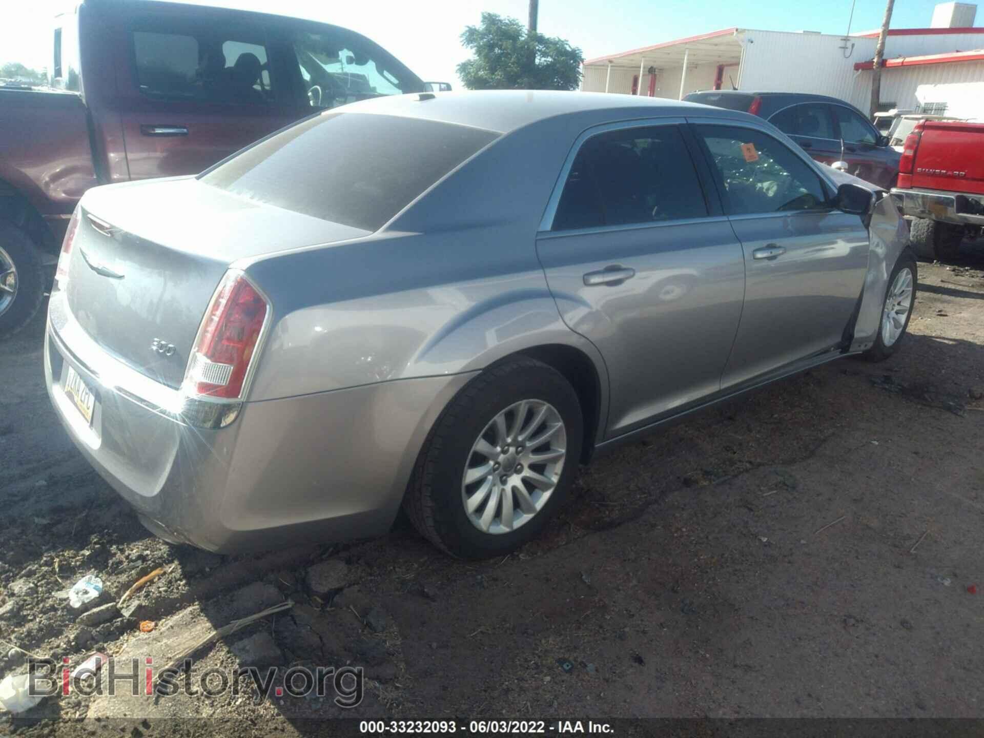 2014 CHRYSLER 300 - VIN: 2C3CCAAG2EH261708 - Фото 4