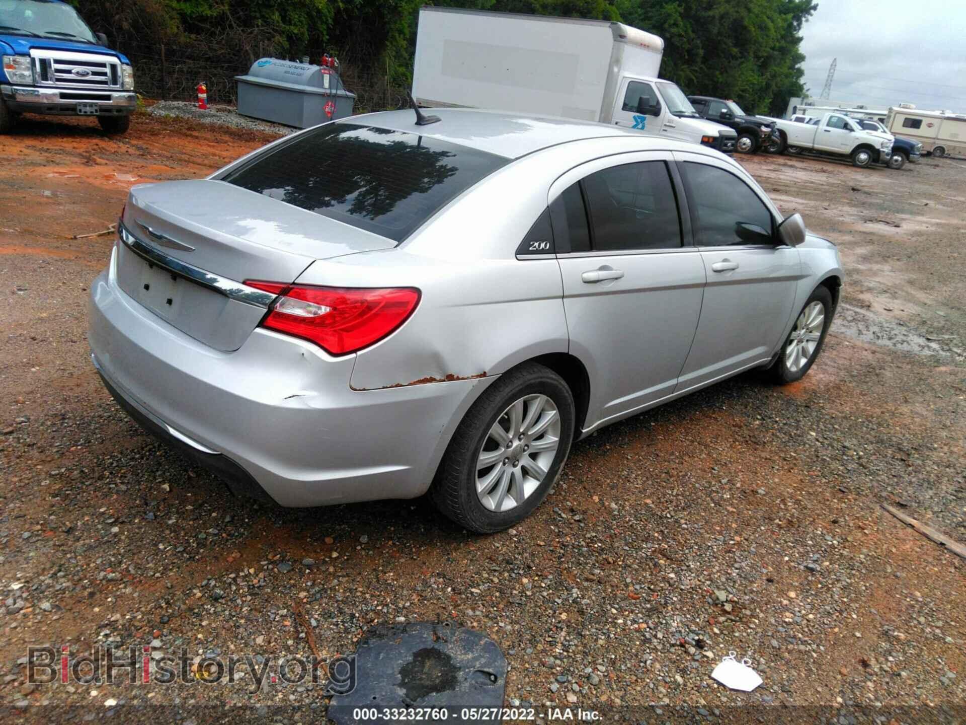 2011 CHRYSLER 200 - VIN: 1C3BC1FB8BN500626 - Фото 4