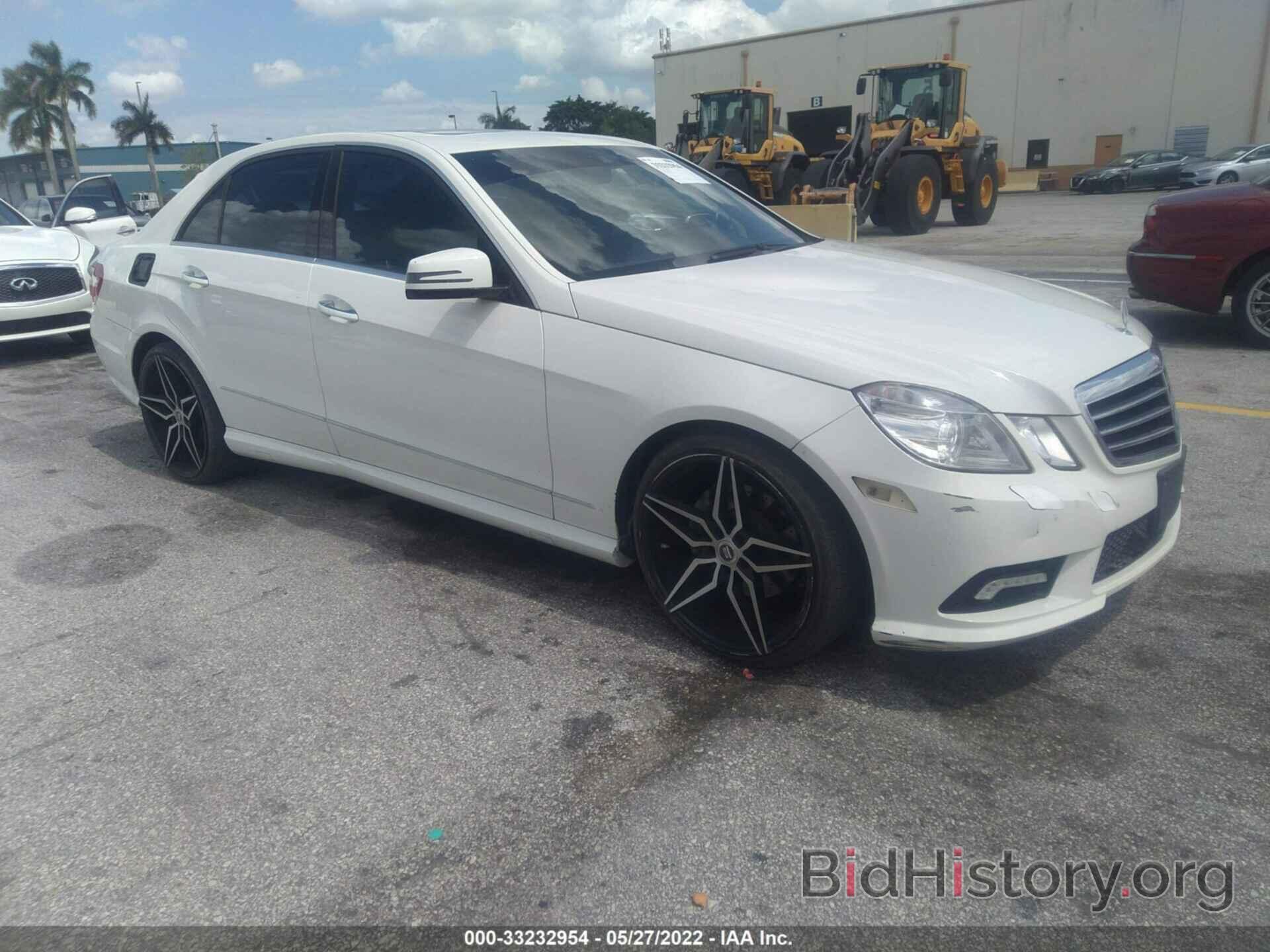 Photo WDDHF5GB2BA405818 - MERCEDES-BENZ E-CLASS 2011