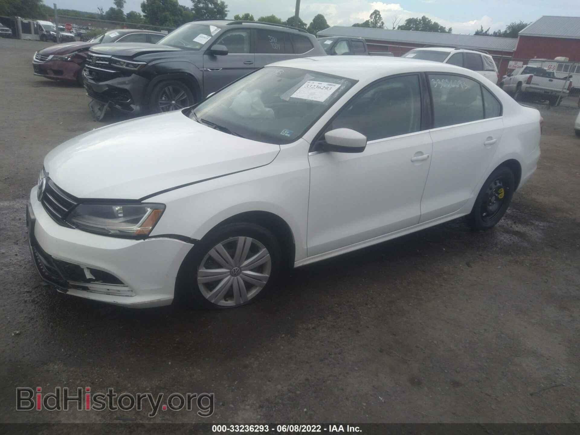 2017 VOLKSWAGEN JETTA - VIN: 3VW2B7AJ4HM214028 - Фото 2