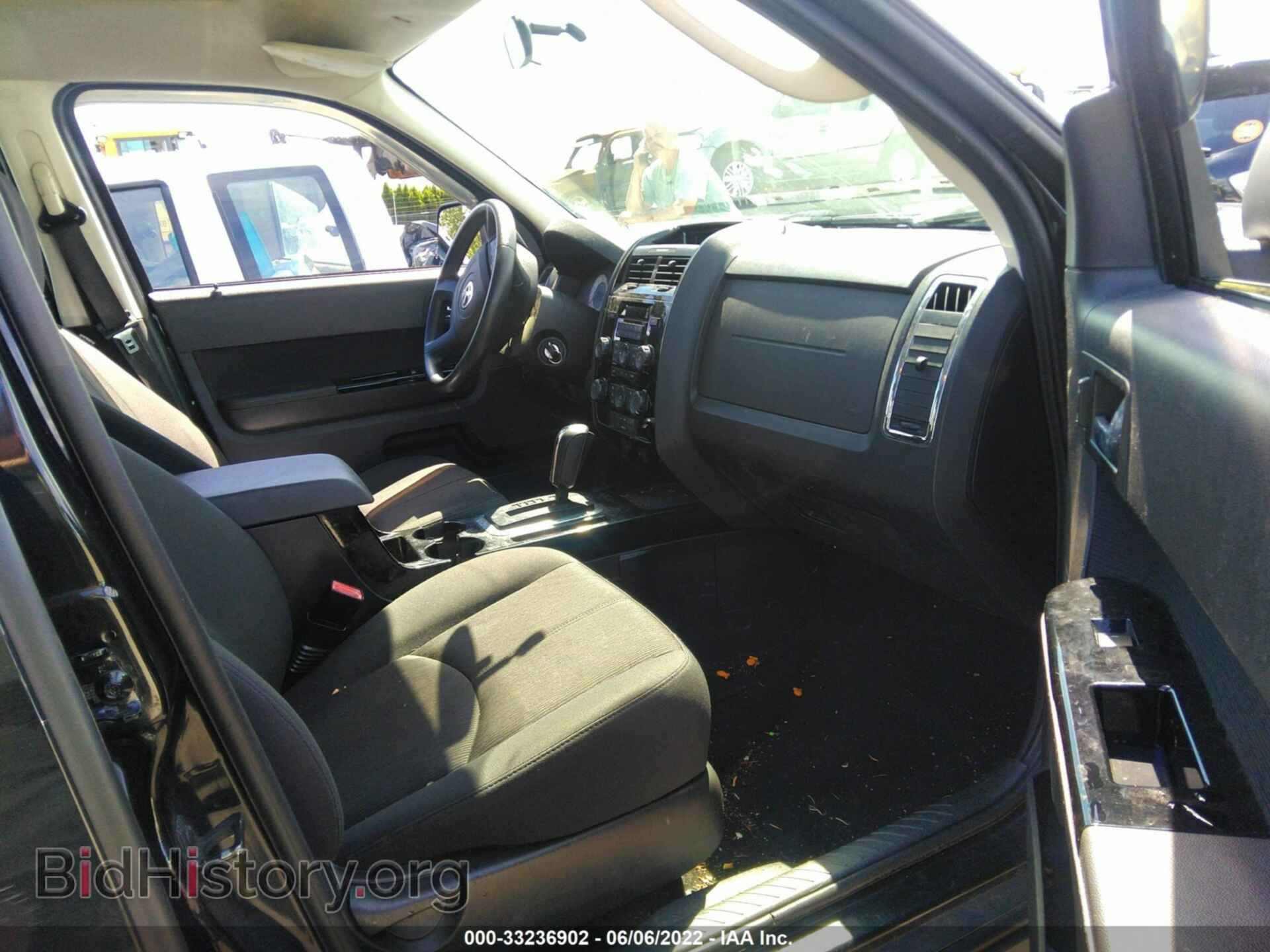2011 MAZDA TRIBUTE - VIN: 4F2CY9C75BKM02462 - Фото 5