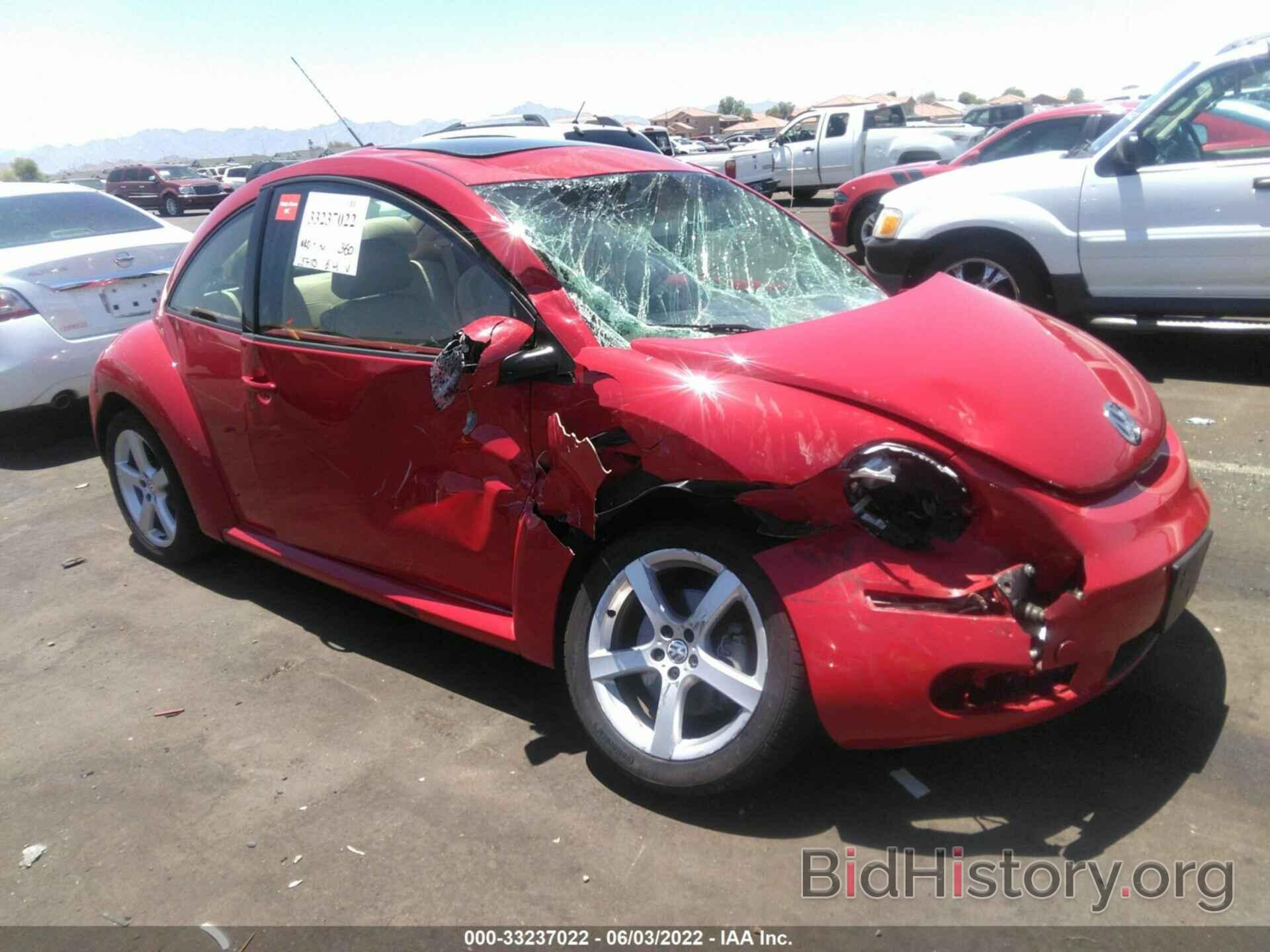 Photo 3VWRW3AG0AM033658 - VOLKSWAGEN NEW BEETLE COUPE 2010
