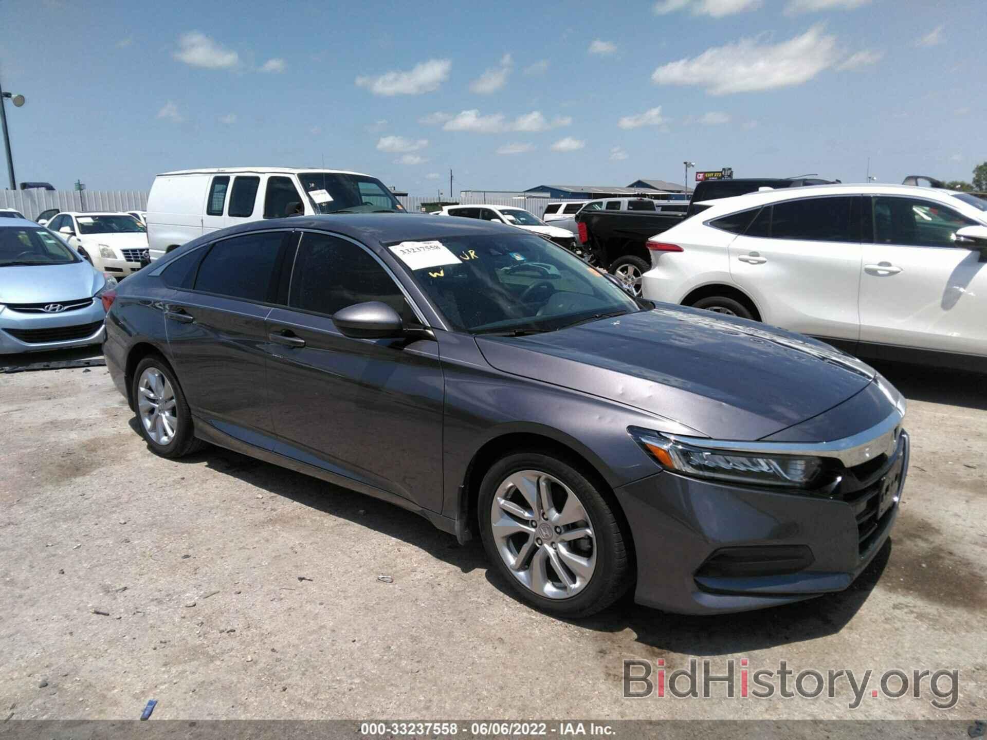 Photo 1HGCV1F14JA268275 - HONDA ACCORD SEDAN 2018