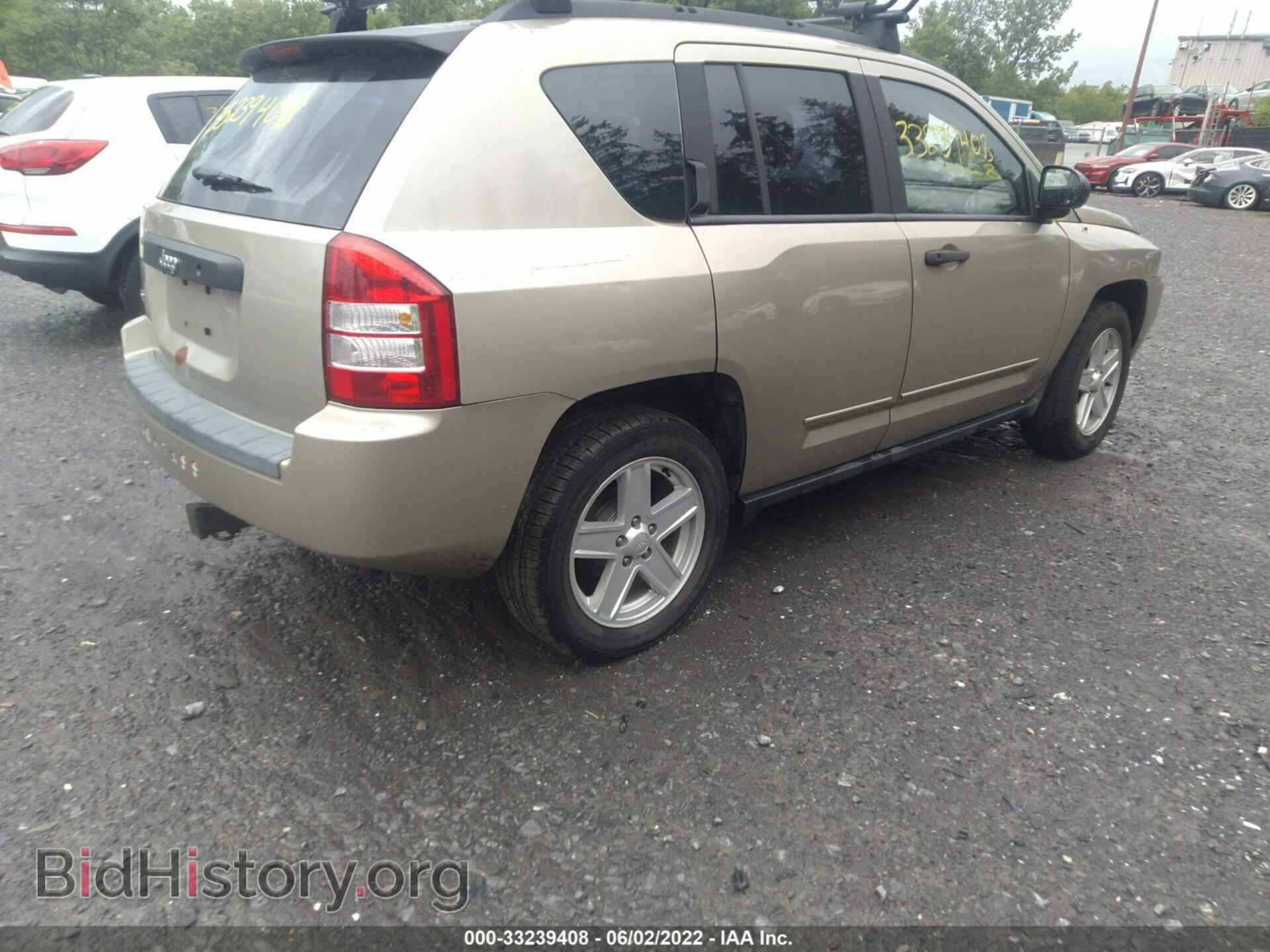 2009 JEEP COMPASS - VIN: 1J4FF47B49D208020 - Photo 4