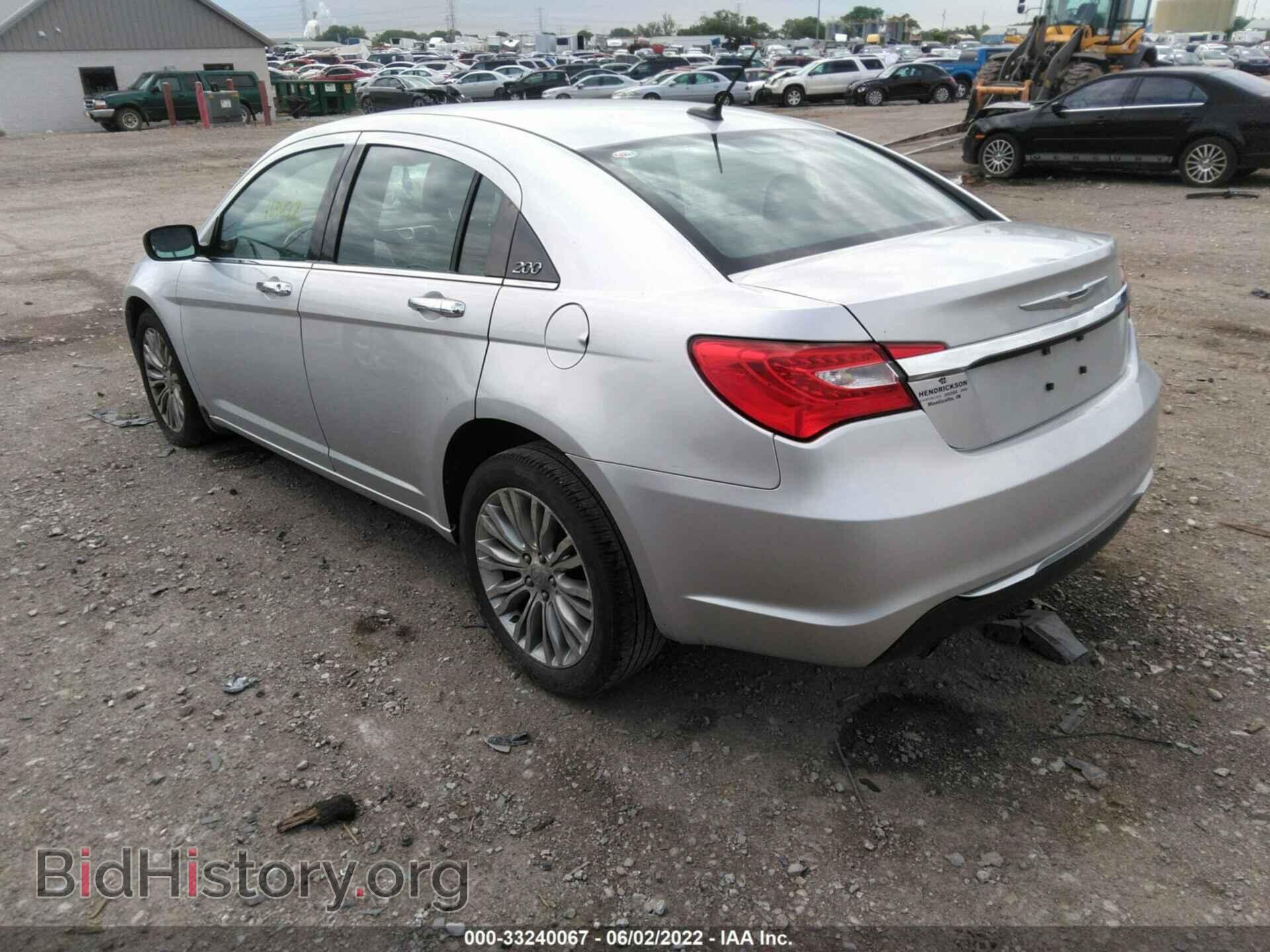 2012 CHRYSLER 200 - VIN: 1C3CCBCG2CN326841 - Фото 3