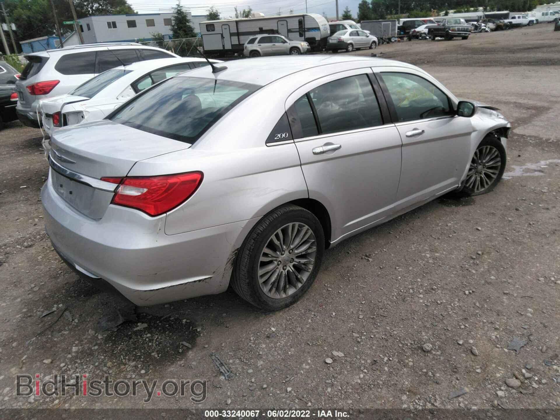 2012 CHRYSLER 200 - VIN: 1C3CCBCG2CN326841 - Фото 4