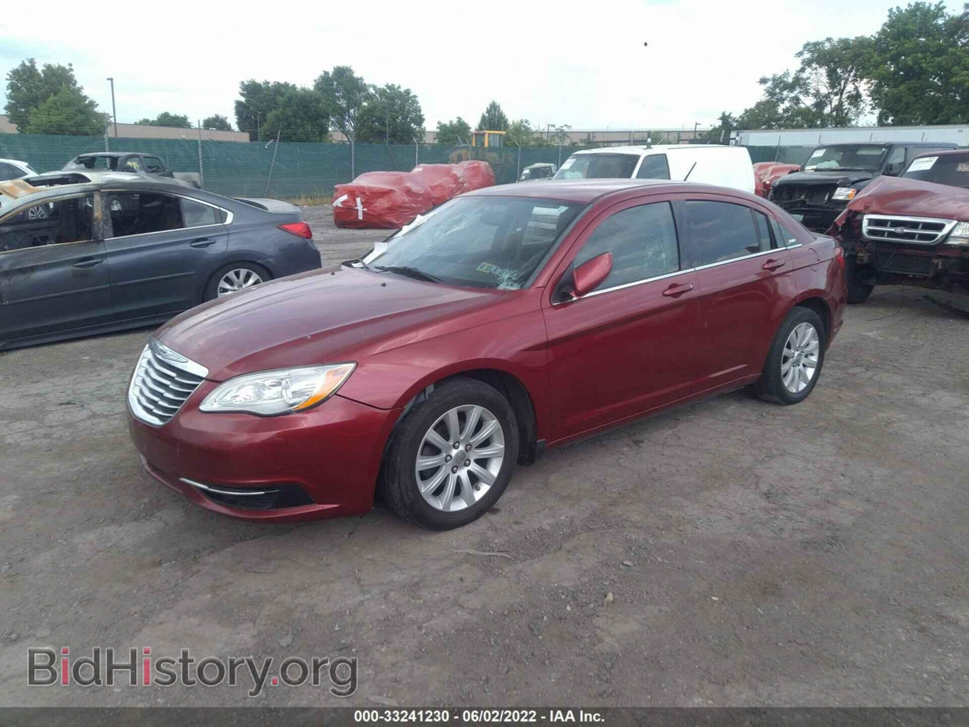 2014 CHRYSLER 200 - VIN: 1C3CCBBB8EN107746 - Фото 2