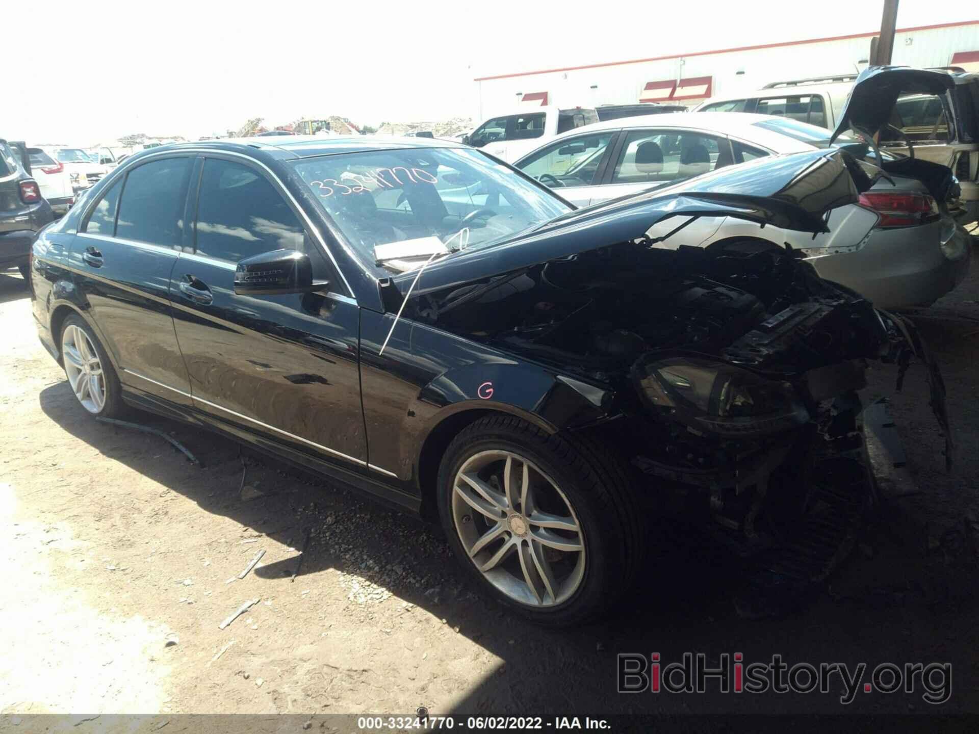 Photo WDDGF4HB4EA938178 - MERCEDES-BENZ C-CLASS 2014