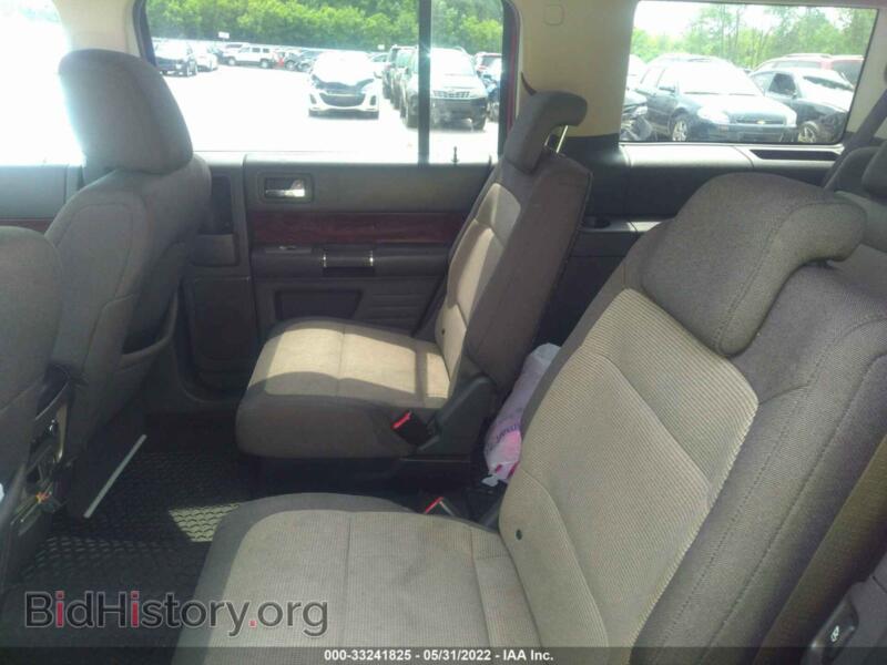 2010 Ford FLEX (VIN 2FMGK5CC7ABA67928) — фото 8 из 11