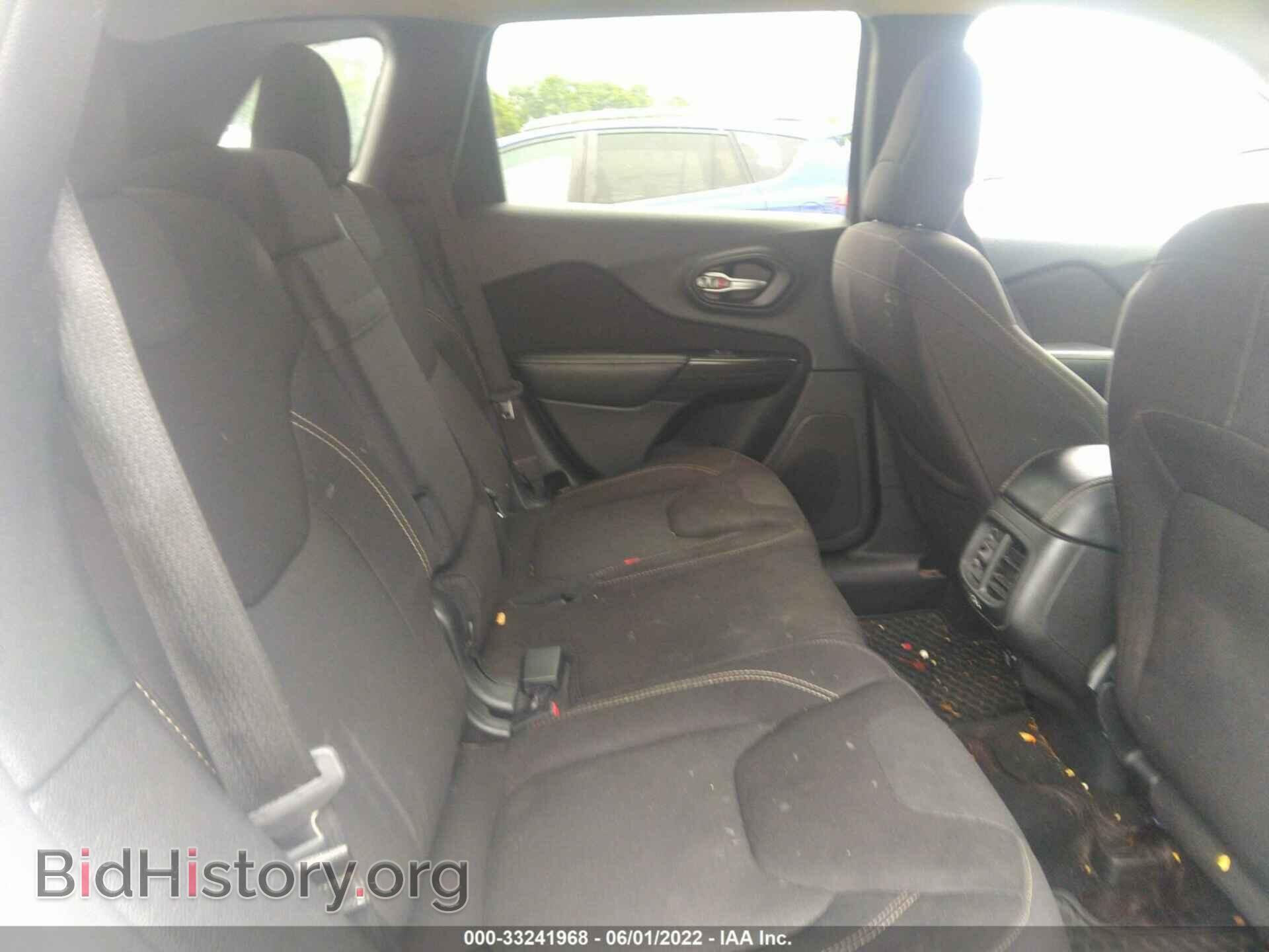 2016 JEEP CHEROKEE - VIN: 1C4PJMCB0GW152528 - Фото 8