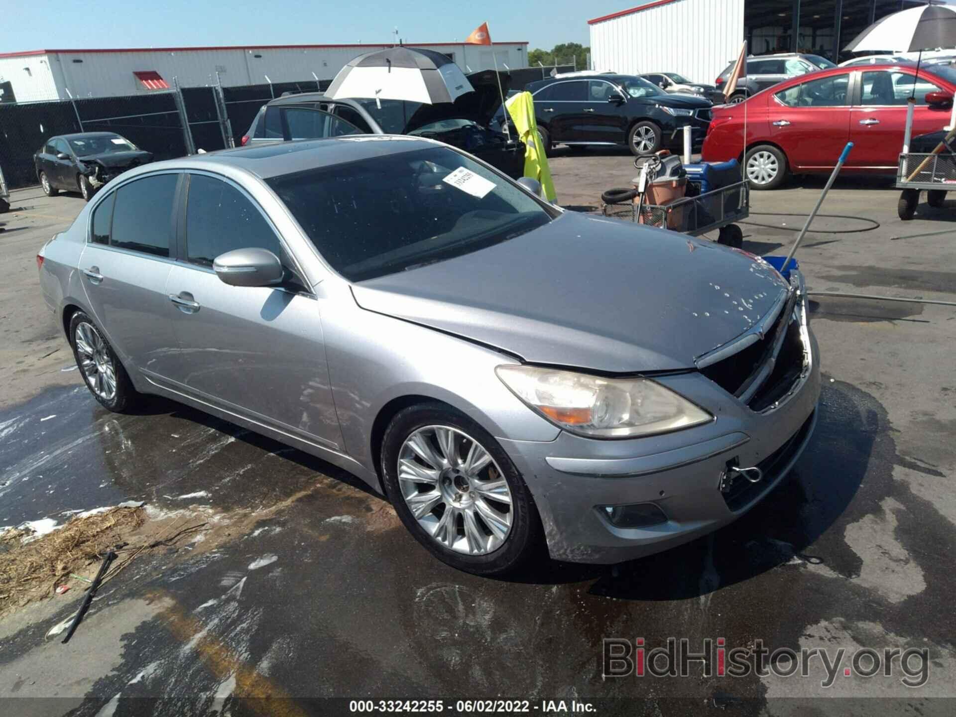 Photo KMHGC46E59U054542 - HYUNDAI GENESIS 2009