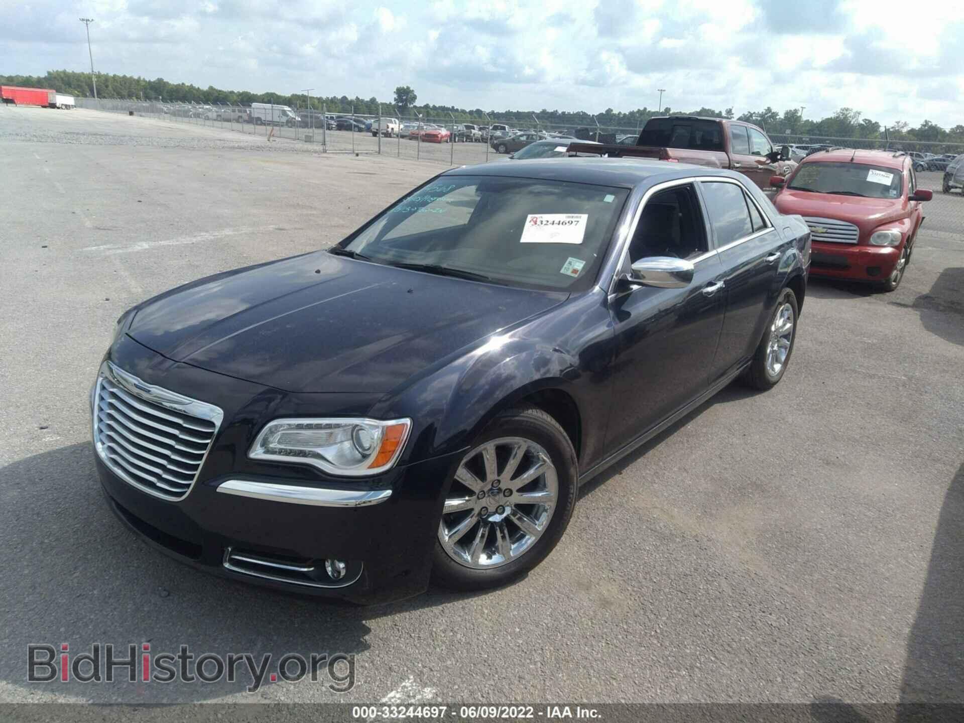 2011 CHRYSLER 300 - VIN: 2C3CA5CGXBH536991 - Фото 2