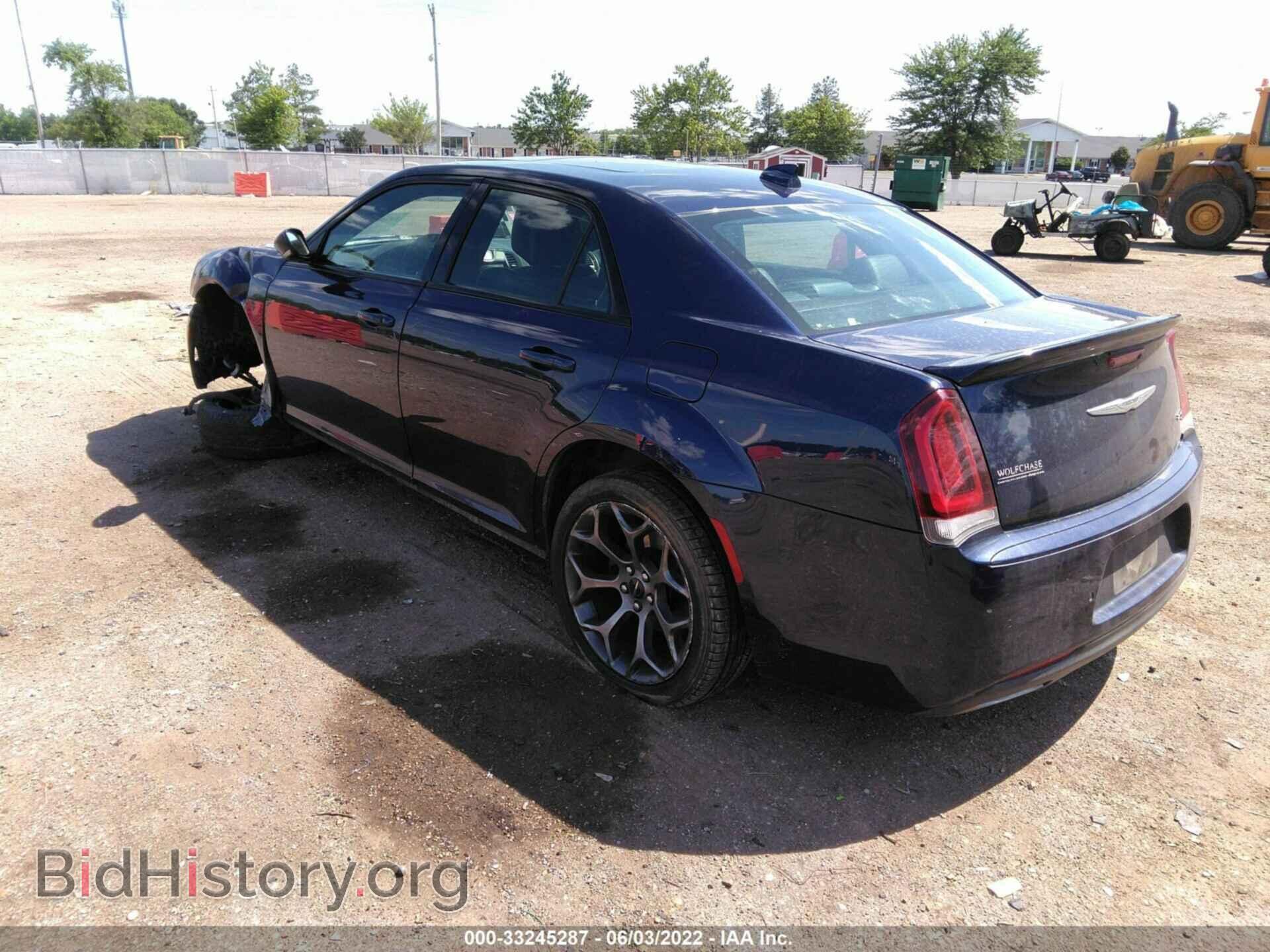 2015 CHRYSLER 300 - VIN: 2C3CCABT7FH763143 - Фото 3