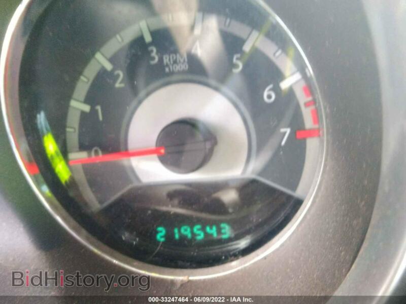 2011 Chrysler 200 (VIN 1C3BC1FG8BN511296) — photo 7 of 11