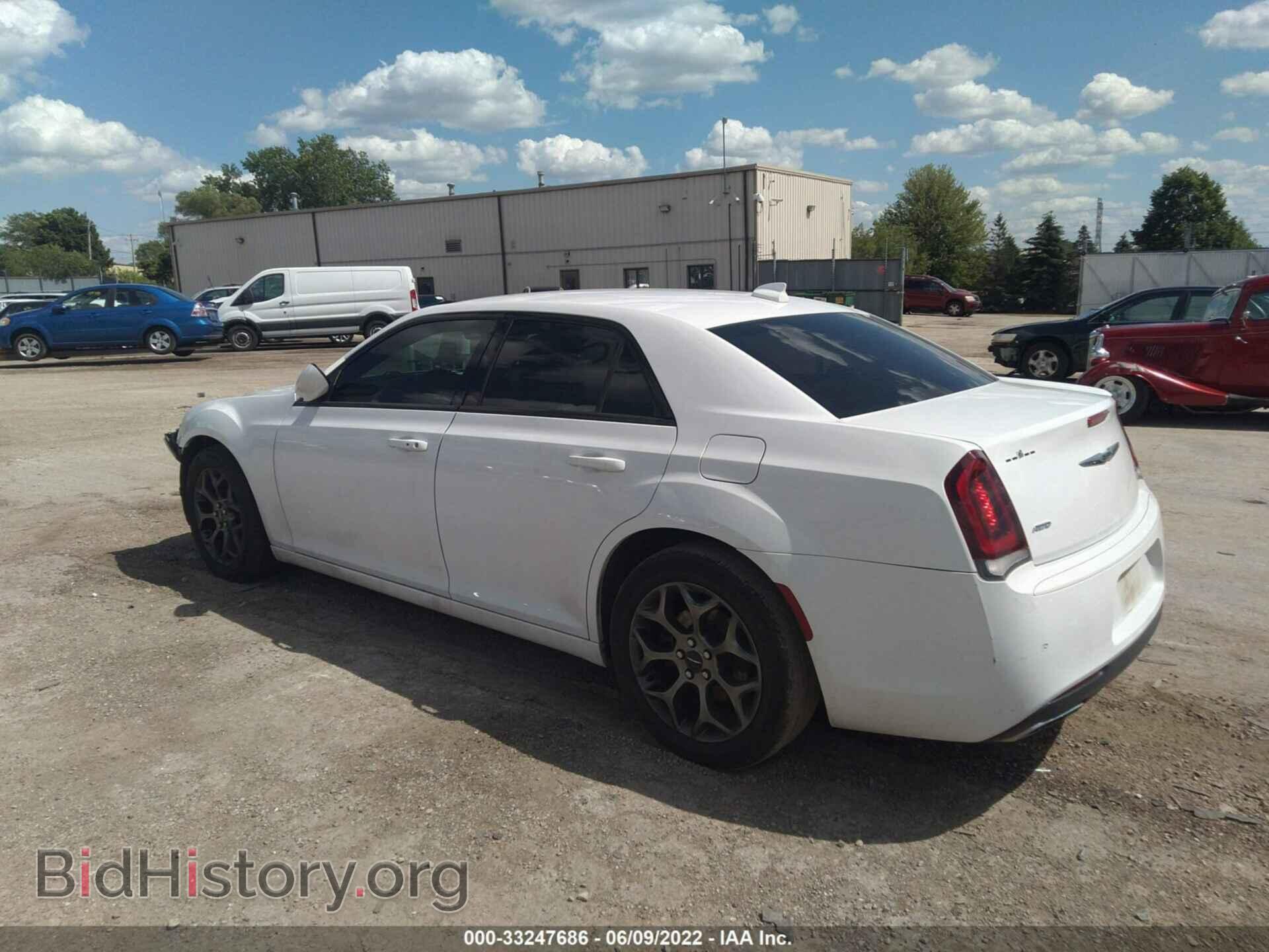 2017 CHRYSLER 300 - VIN: 2C3CCAGG8HH530242 - Фото 3
