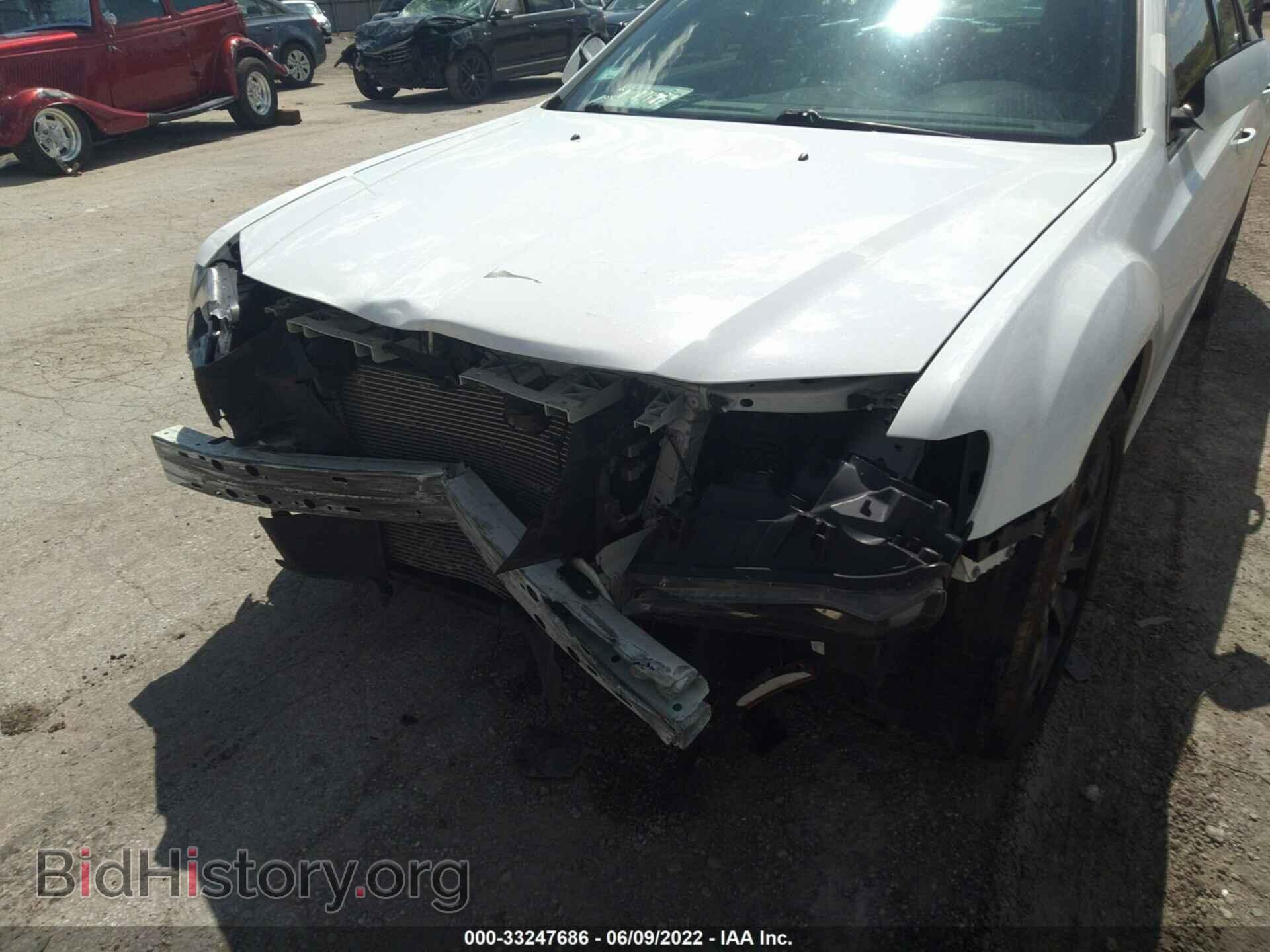 2017 CHRYSLER 300 - VIN: 2C3CCAGG8HH530242 - Фото 6