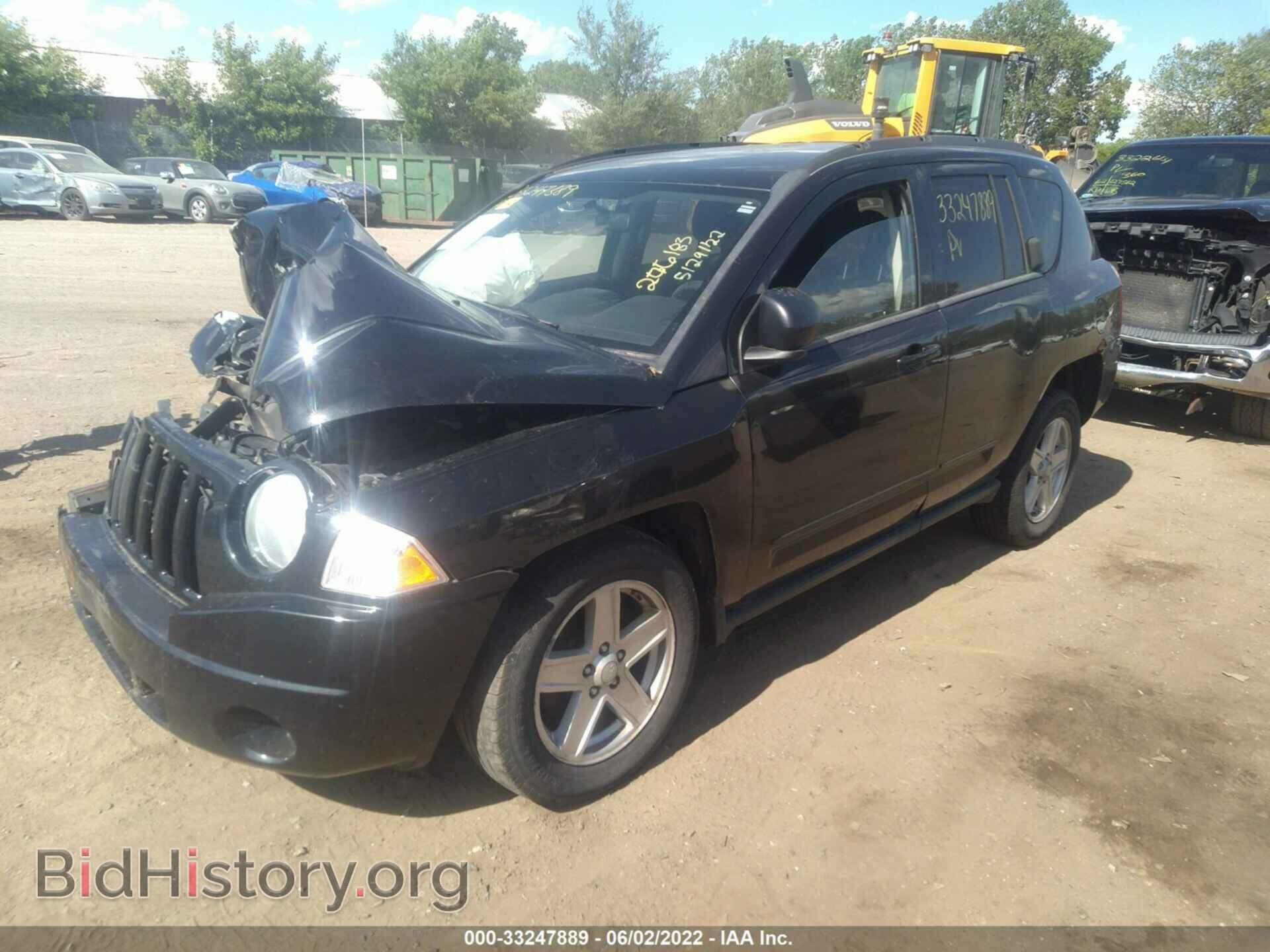 2010 JEEP COMPASS - VIN: 1J4NF4FB6AD502004 - Фото 2