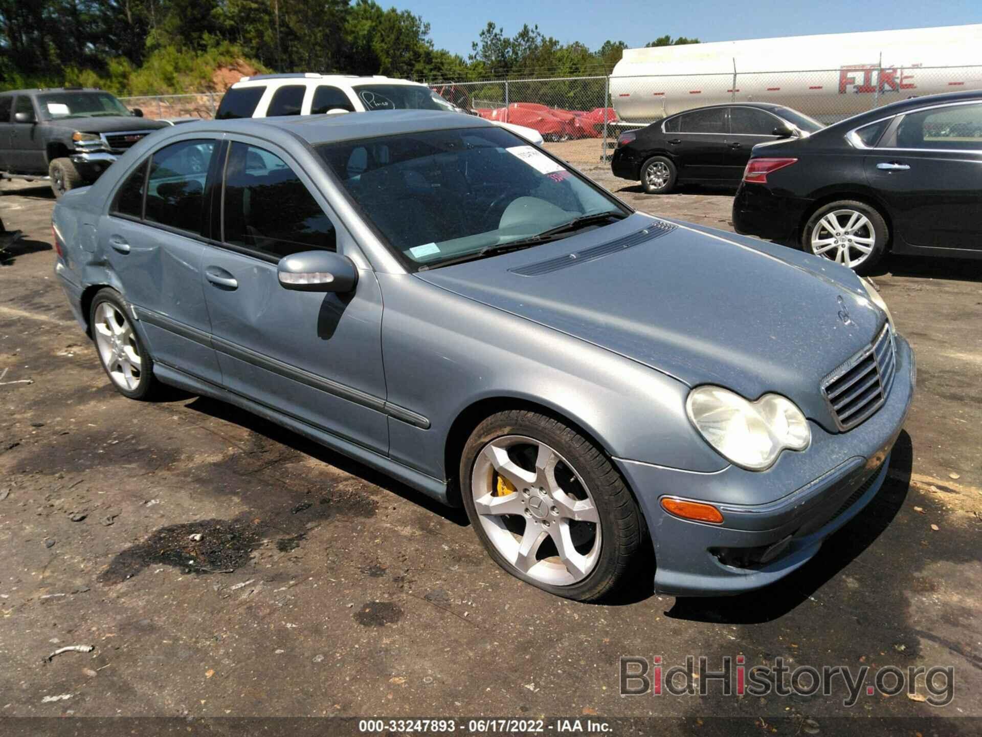 Photo WDBRF52H57F877028 - MERCEDES-BENZ C-CLASS 2007