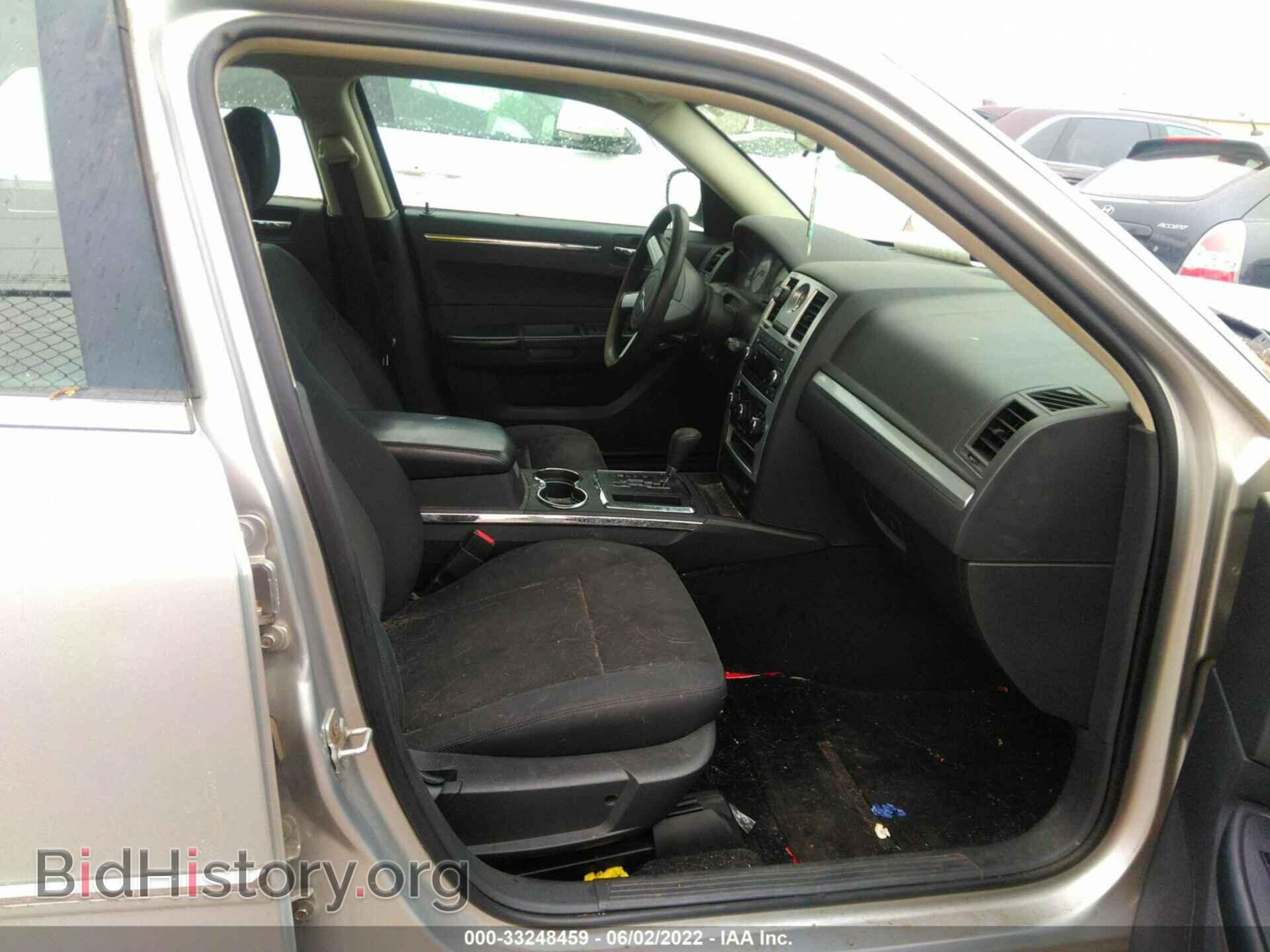 2010 CHRYSLER 300 - VIN: 2C3CA4CD9AH209643 - Фото 5