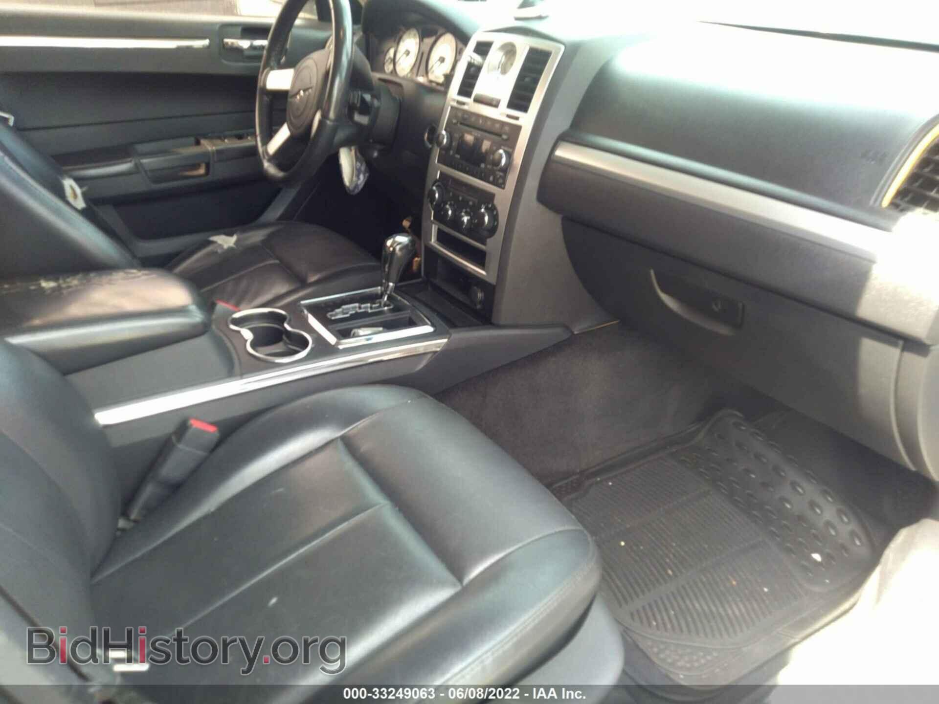 2010 CHRYSLER 300 - VIN: 2C3CA5CV2AH325071 - Фото 5