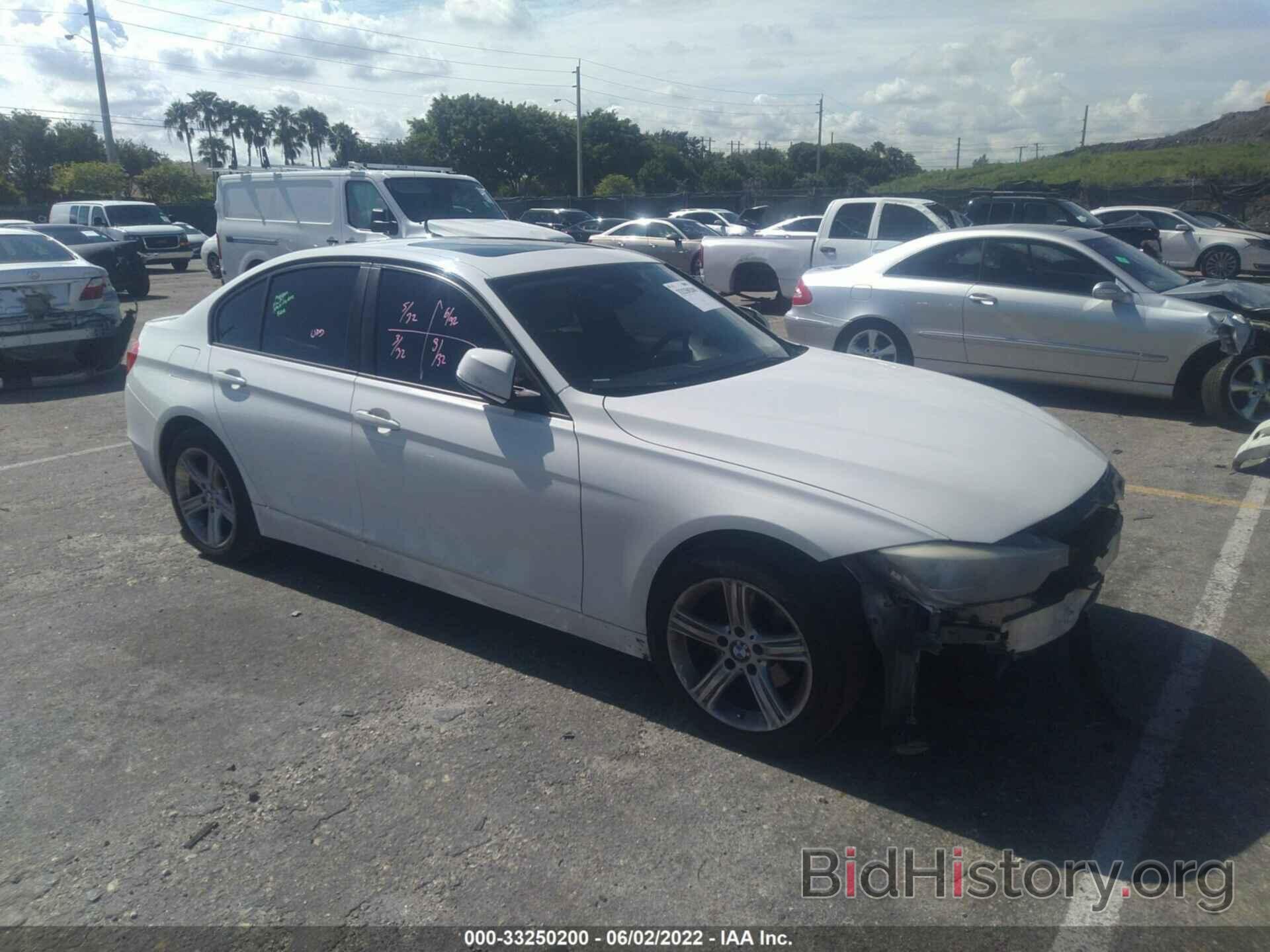 Photo WBA3A5C53CF349148 - BMW 3 SERIES 2012