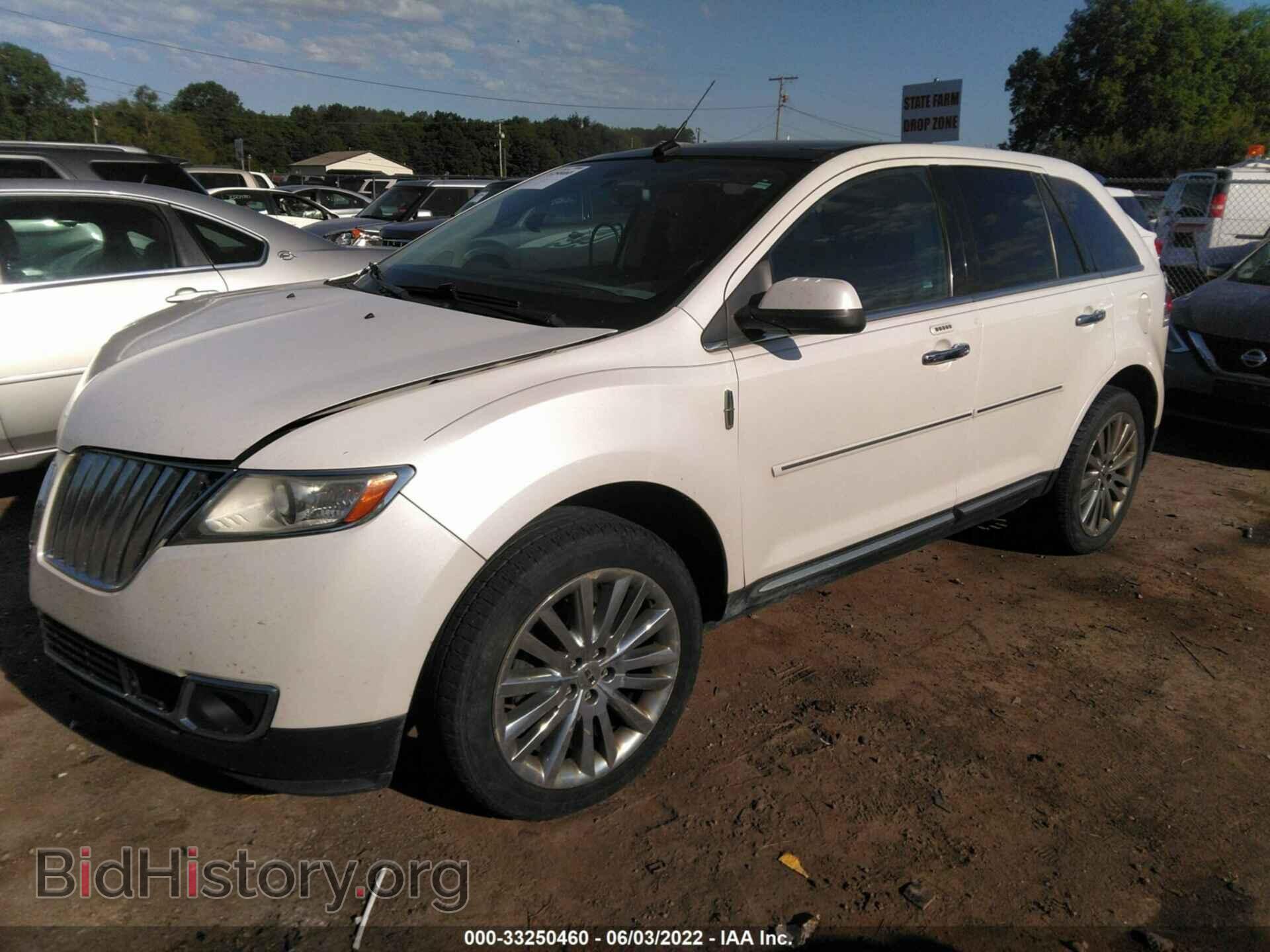 2011 LINCOLN MKX - VIN: 2LMDJ8JK0BBJ28740 - Фото 2