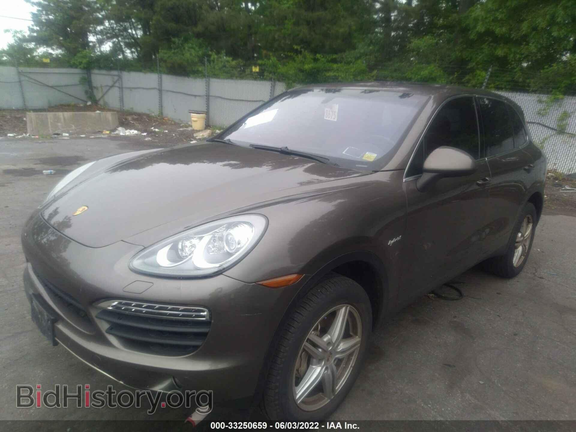 2011 PORSCHE CAYENNE - VIN: WP1AE2A23BLA93209 - Фото 2