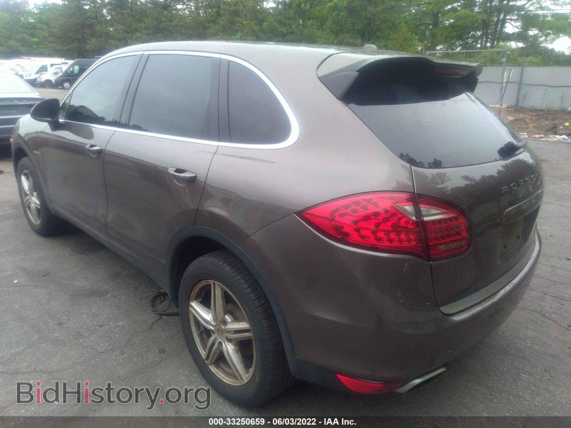 2011 PORSCHE CAYENNE - VIN: WP1AE2A23BLA93209 - Фото 3