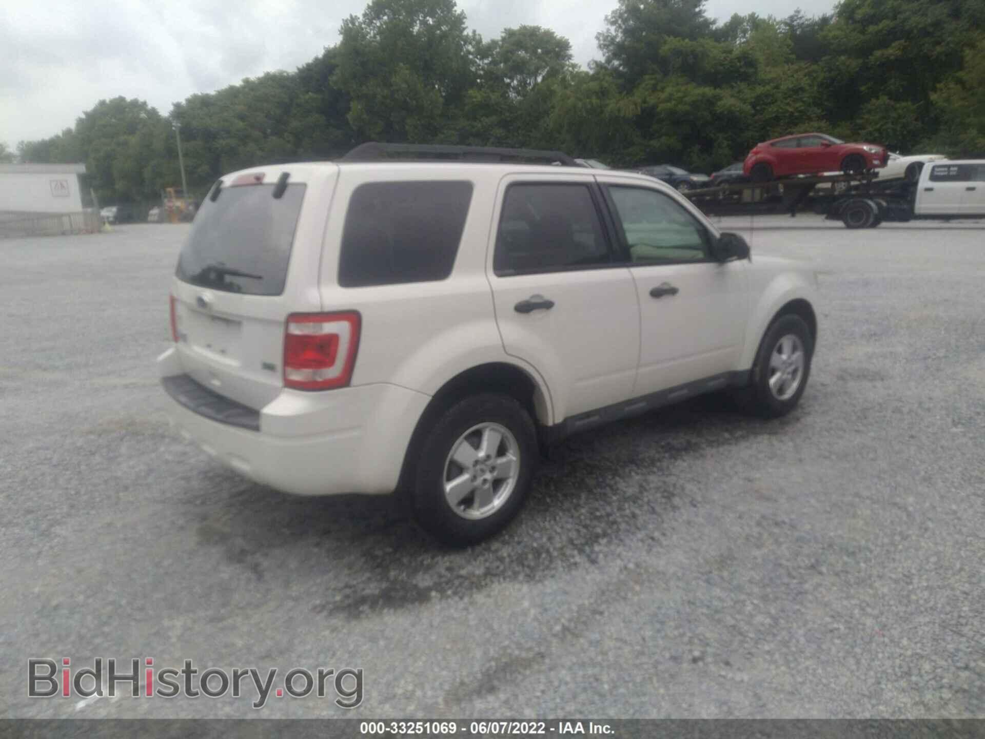 2011 FORD ESCAPE - VIN: 1FMCU9DGXBKA25830 - Фото 4