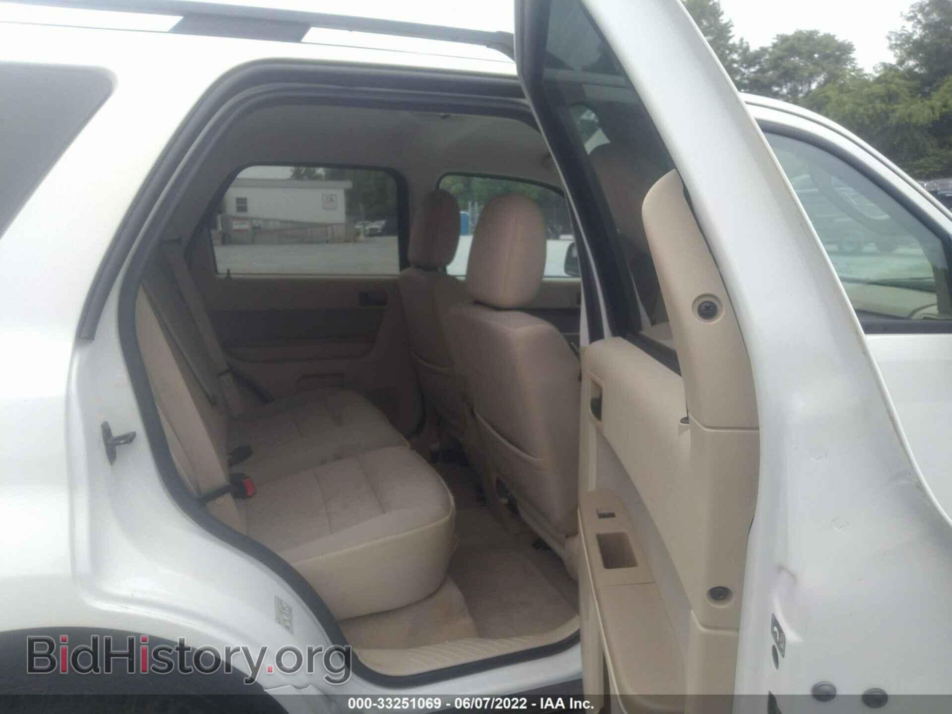 2011 FORD ESCAPE - VIN: 1FMCU9DGXBKA25830 - Фото 8