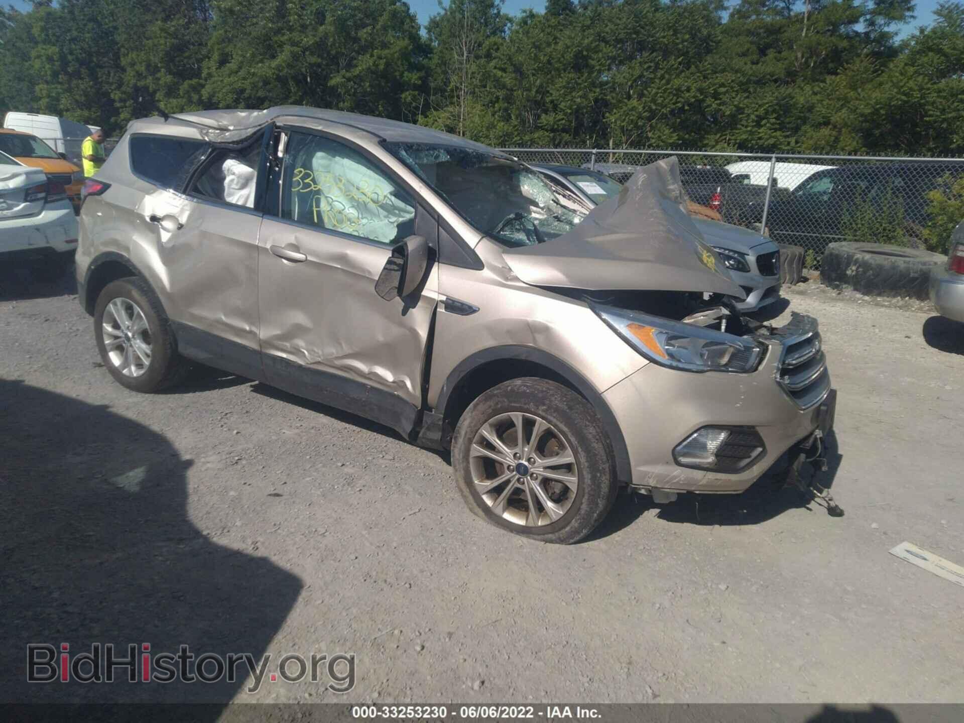 Фотография 1FMCU9G9XHUF00872 - FORD ESCAPE 2017