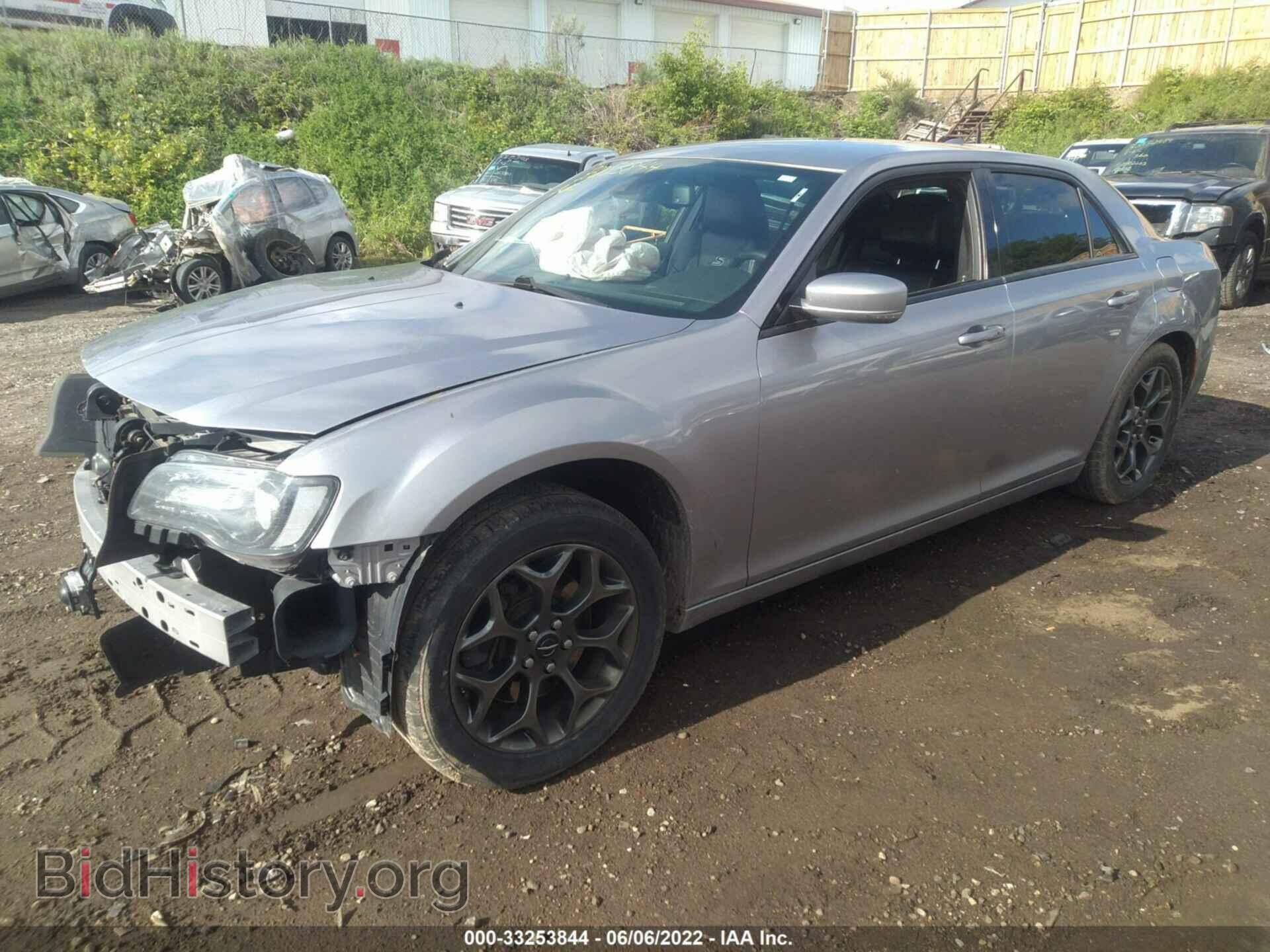 2018 CHRYSLER 300 - VIN: 2C3CCAGG9JH296523 - Фото 2