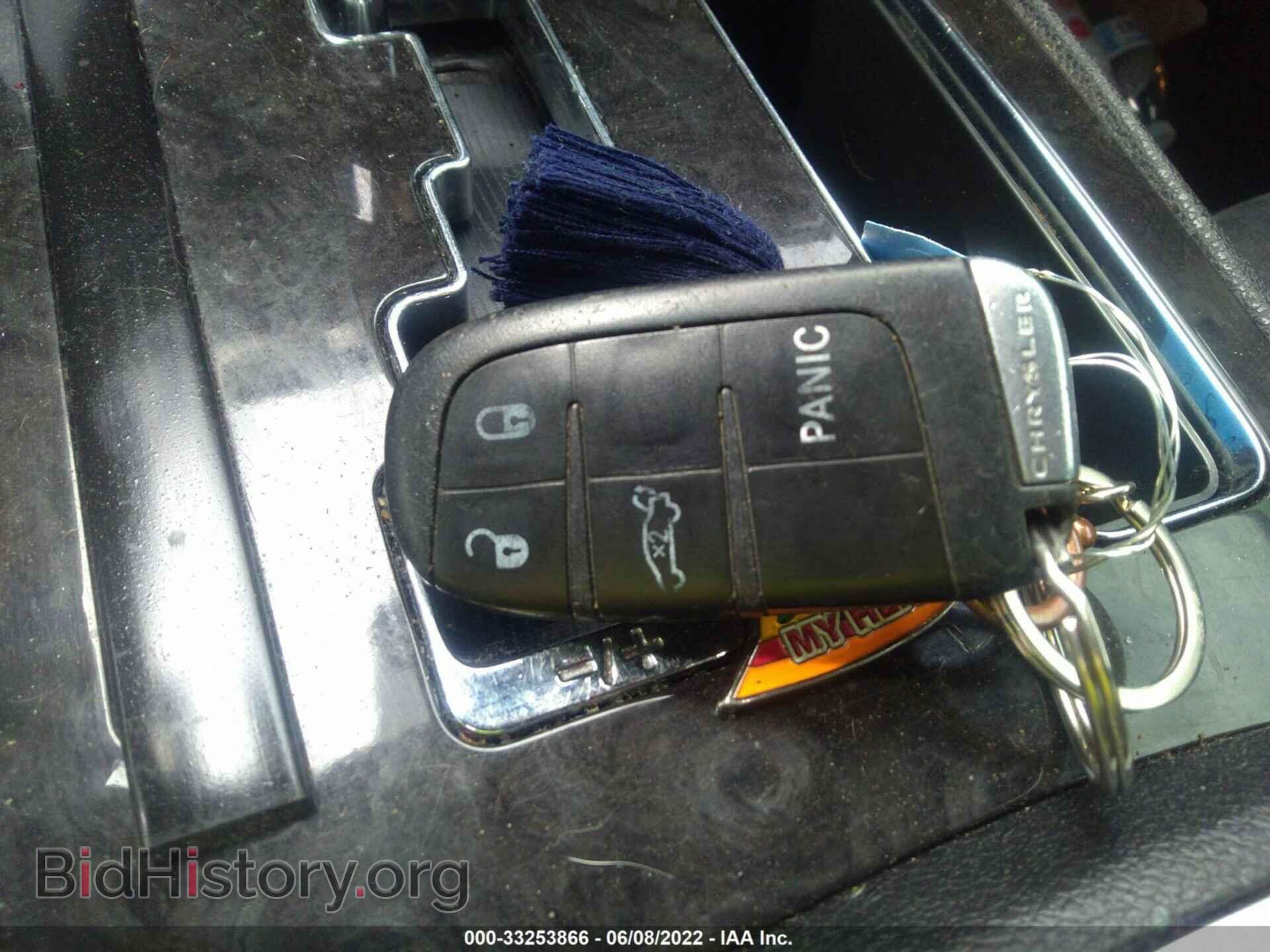 2011 CHRYSLER 300 - VIN: 2C3CA4CG0BH558928 - Фото 11