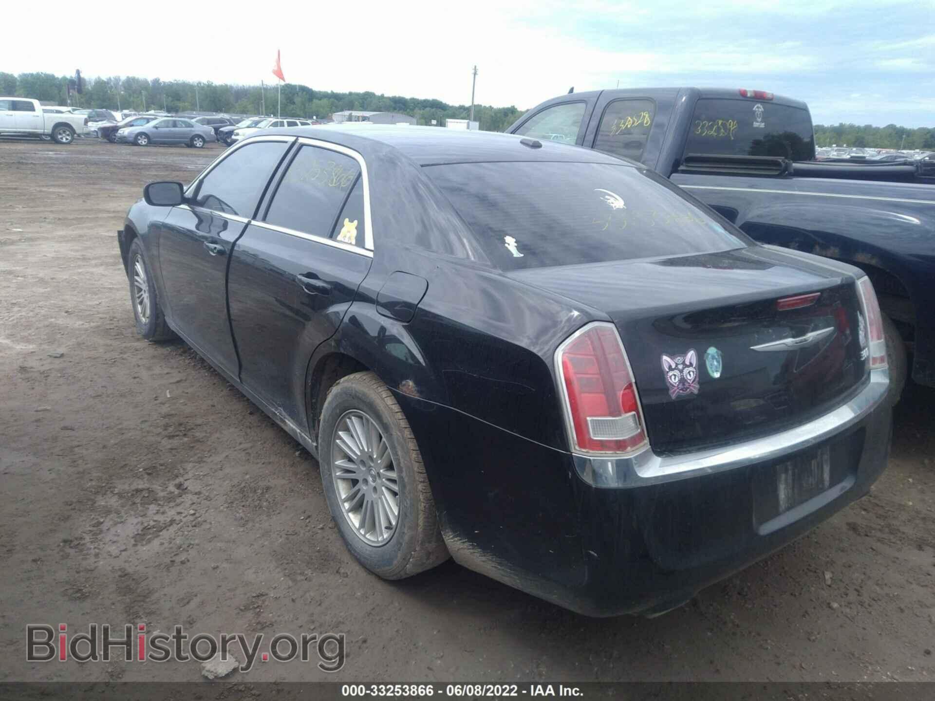 2011 CHRYSLER 300 - VIN: 2C3CA4CG0BH558928 - Фото 3