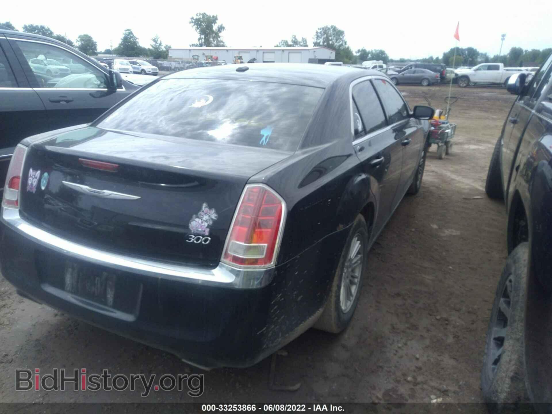2011 CHRYSLER 300 - VIN: 2C3CA4CG0BH558928 - Фото 4