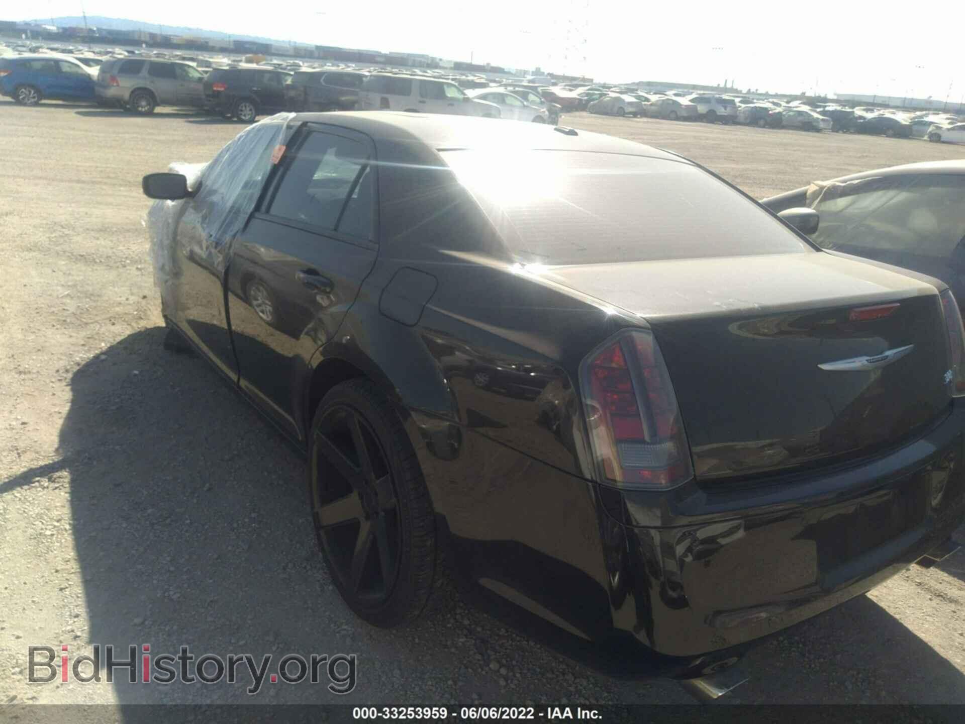 2014 CHRYSLER 300 - VIN: 2C3CCABT9EH323892 - Фото 3