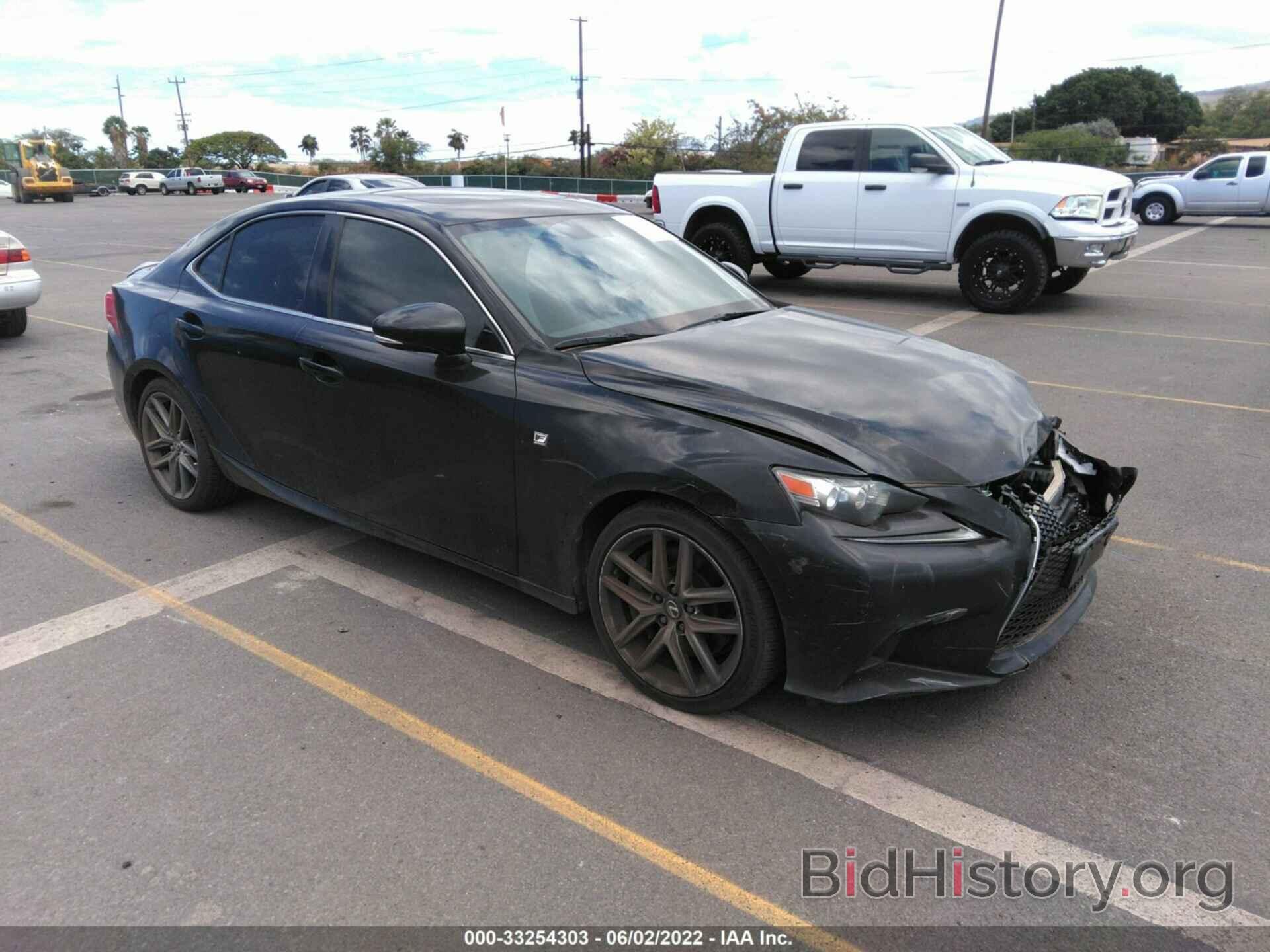 Photo JTHCM1D26G5009087 - LEXUS IS 300 2016