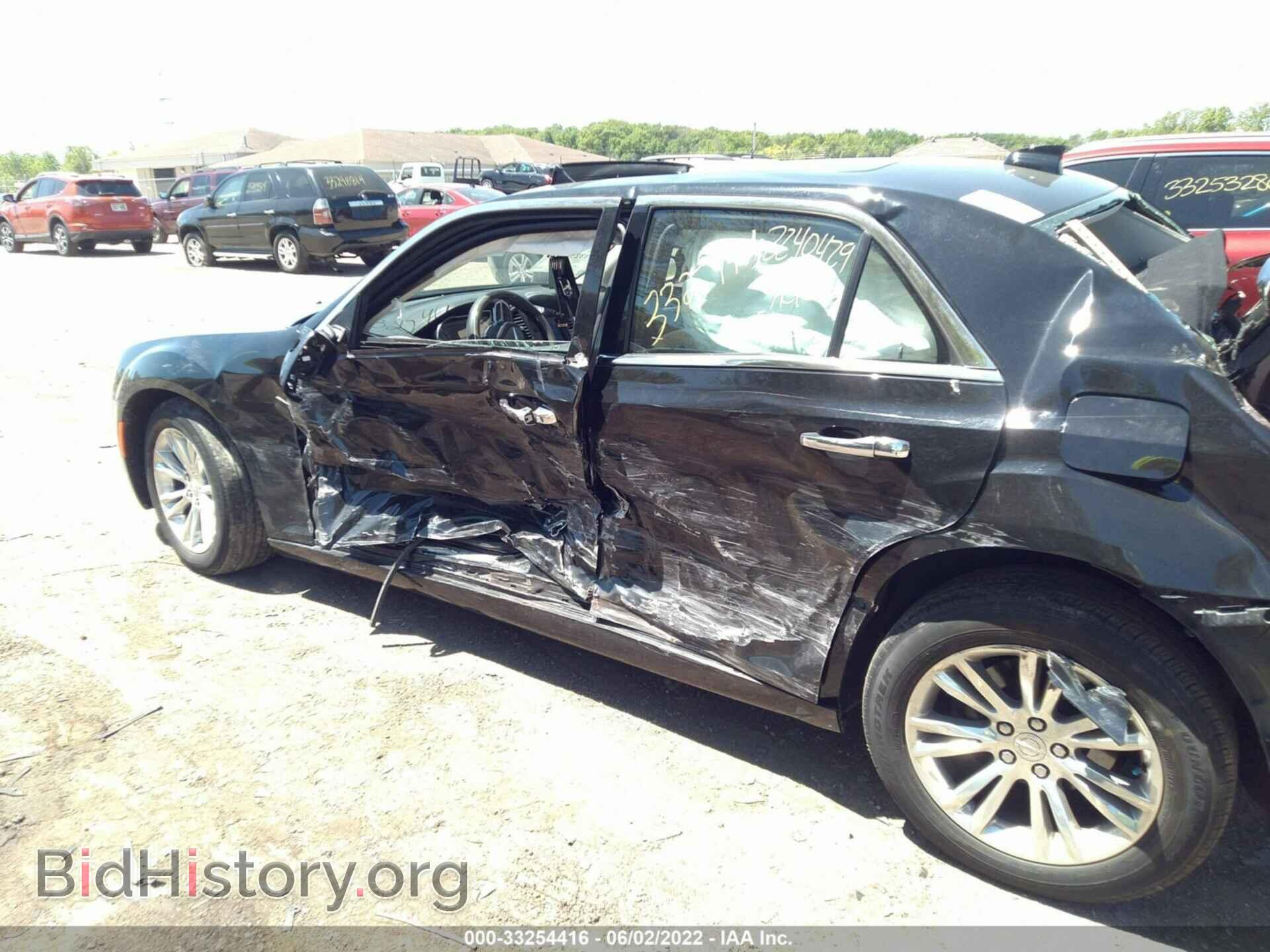 2017 CHRYSLER 300 - VIN: 2C3CCAEG8HH564927 - Фото 11