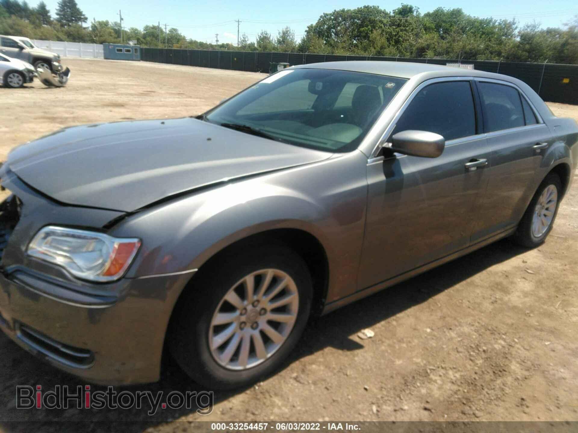2012 CHRYSLER 300 - VIN: 2C3CCAAG2CH113782 - Фото 2