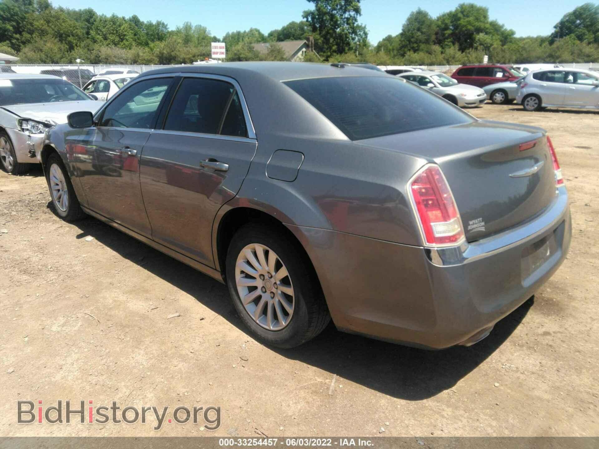2012 CHRYSLER 300 - VIN: 2C3CCAAG2CH113782 - Фото 3