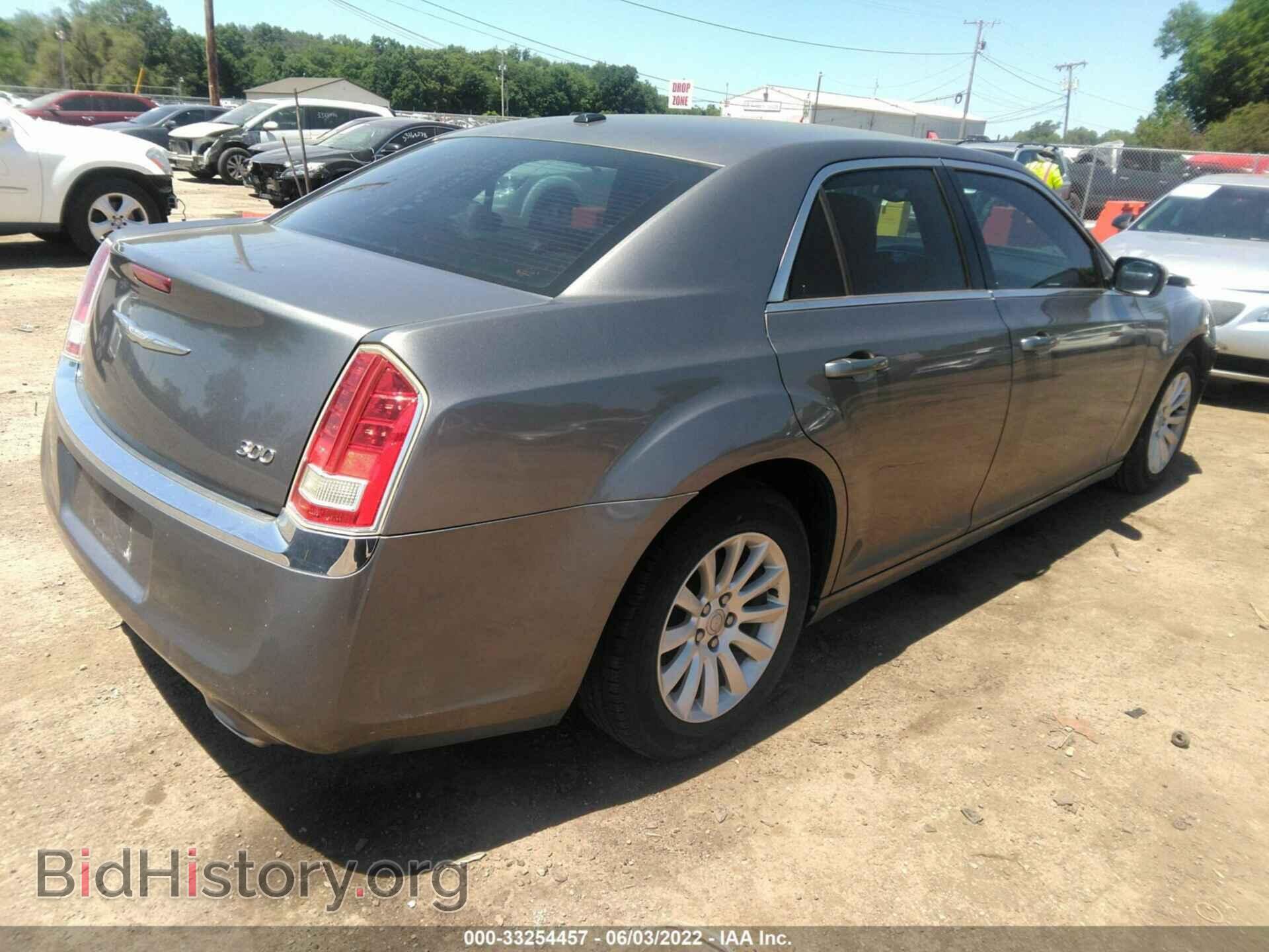 2012 CHRYSLER 300 - VIN: 2C3CCAAG2CH113782 - Фото 4
