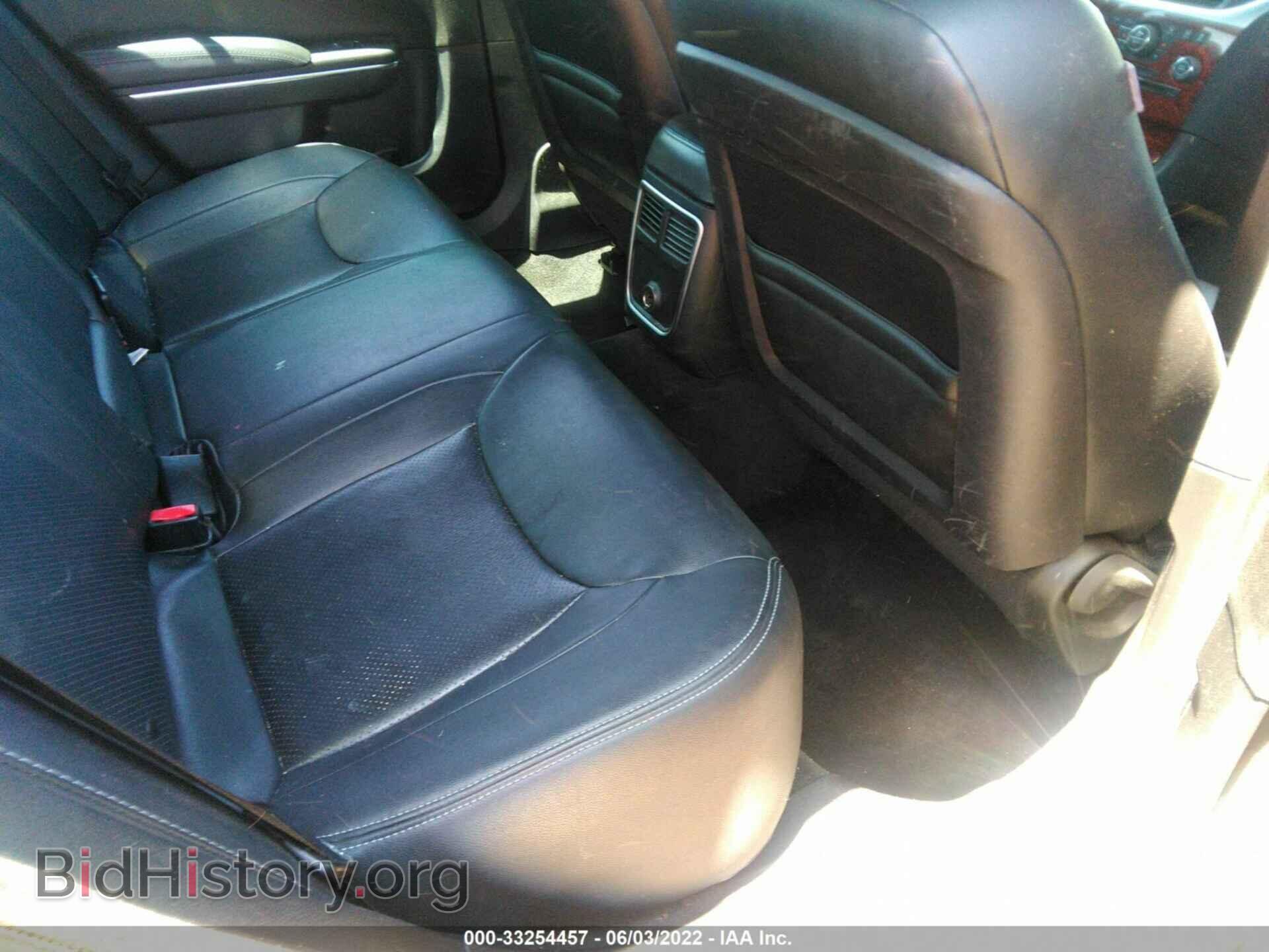 2012 CHRYSLER 300 - VIN: 2C3CCAAG2CH113782 - Фото 8