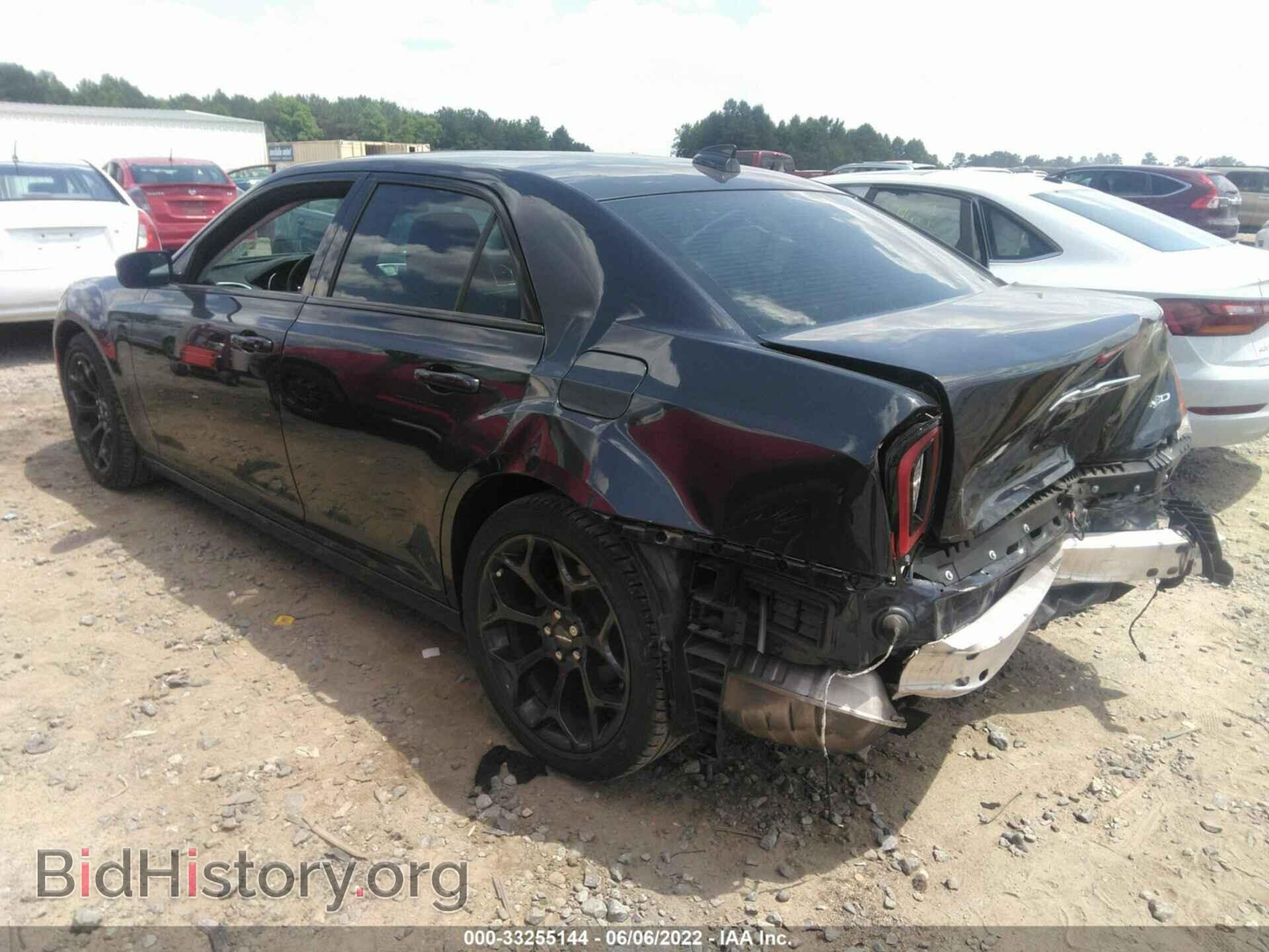 2019 CHRYSLER 300 - VIN: 2C3CCAAG3KH683112 - Фото 3