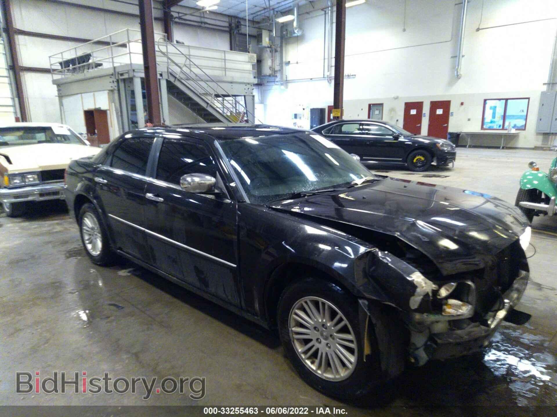 Photo 2C3CA5CV0AH306857 - CHRYSLER 300 2010