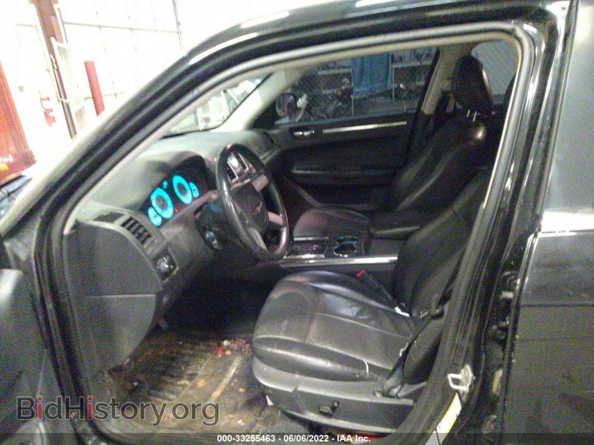 2010 CHRYSLER 300 - VIN: 2C3CA5CV0AH306857 - Фото 5