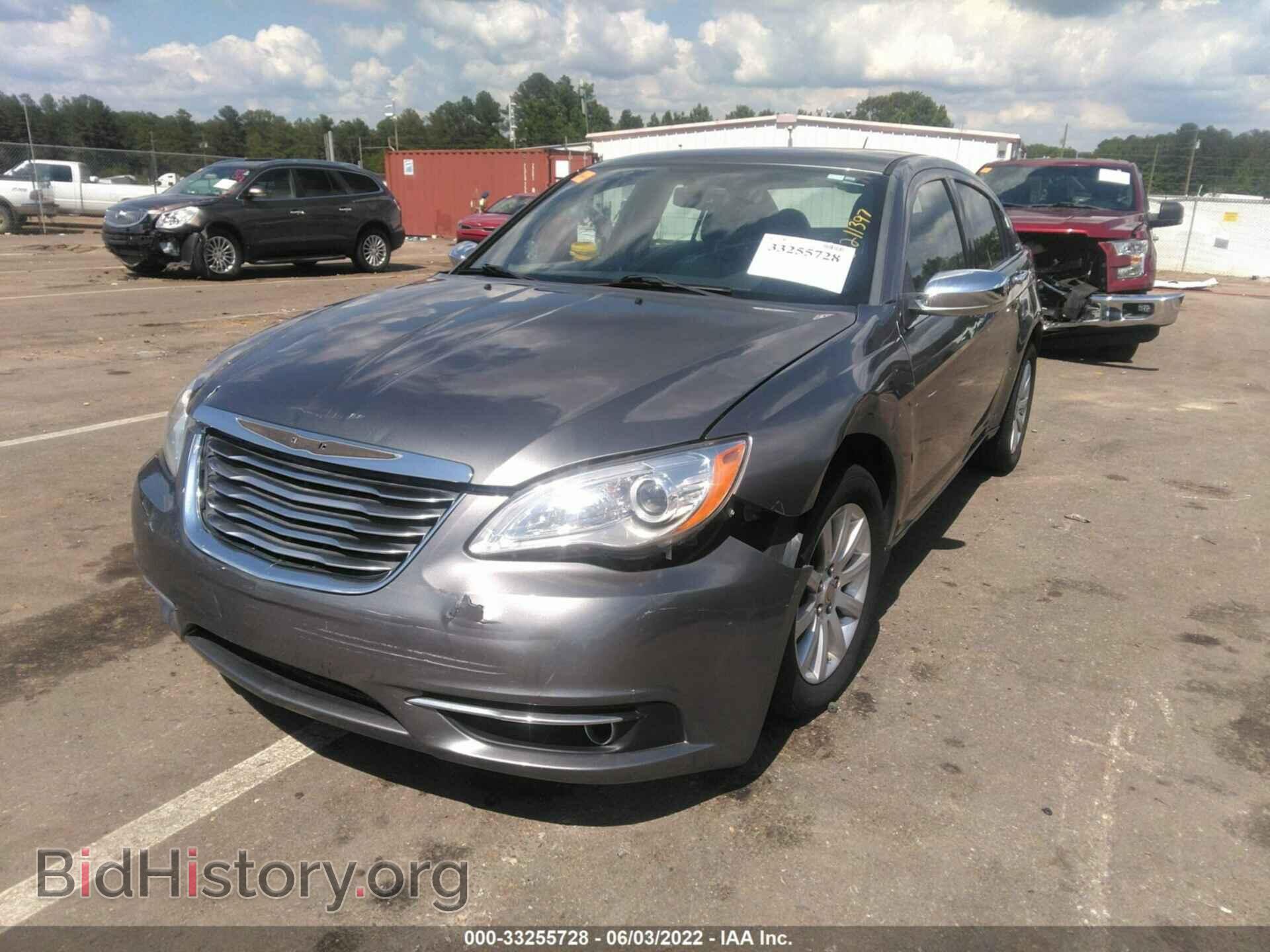 2013 CHRYSLER 200 - VIN: 1C3CCBCGXDN554488 - Фото 2