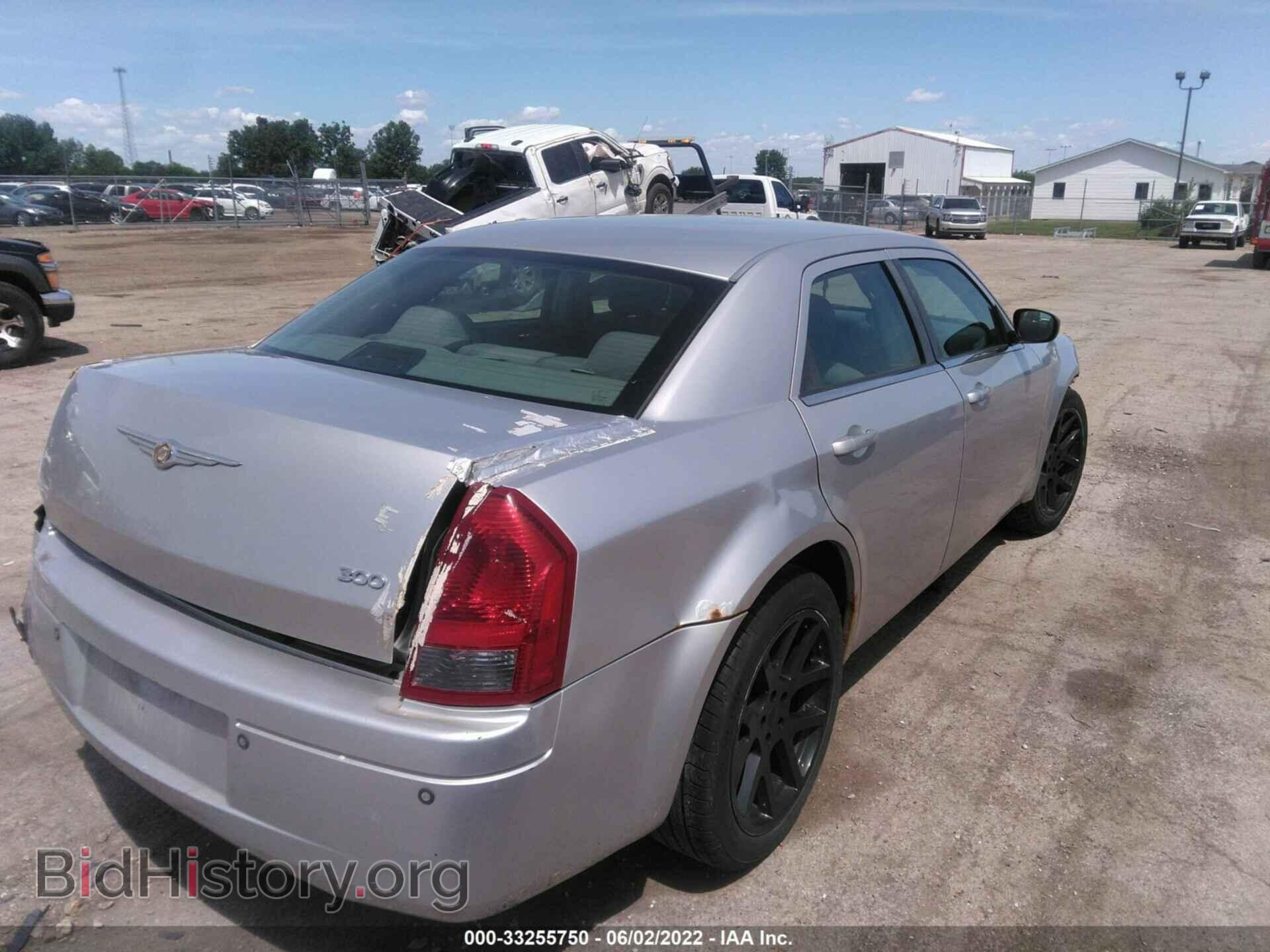 2007 CHRYSLER 300 - VIN: 2C3KA43R67H795590 - Фото 4