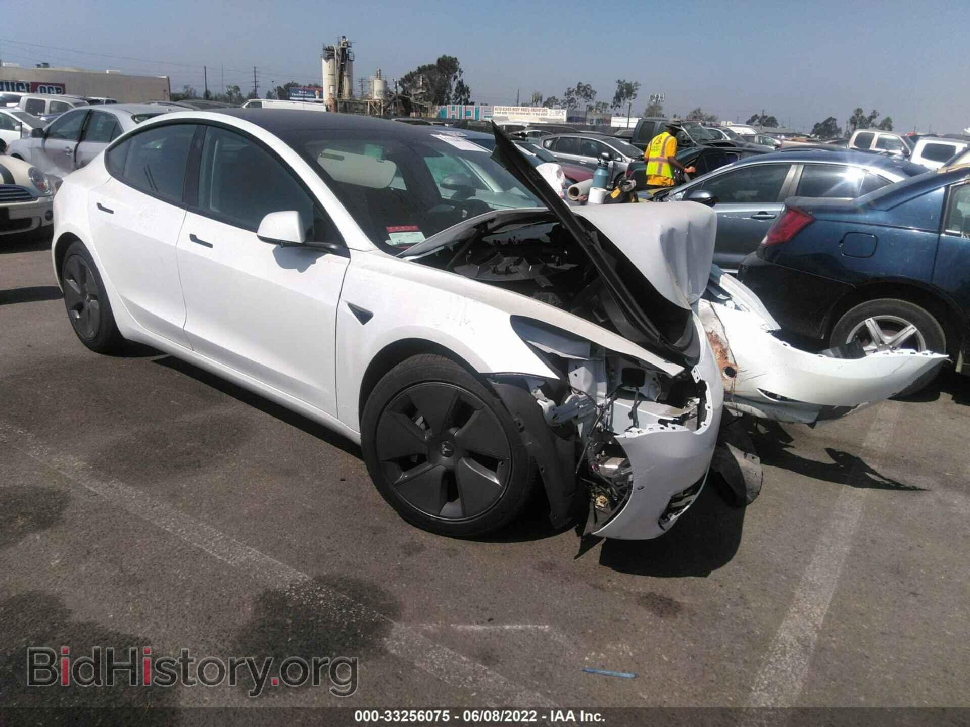 Фотография 5YJ3E1EB5NF137555 - TESLA MODEL 3 2022