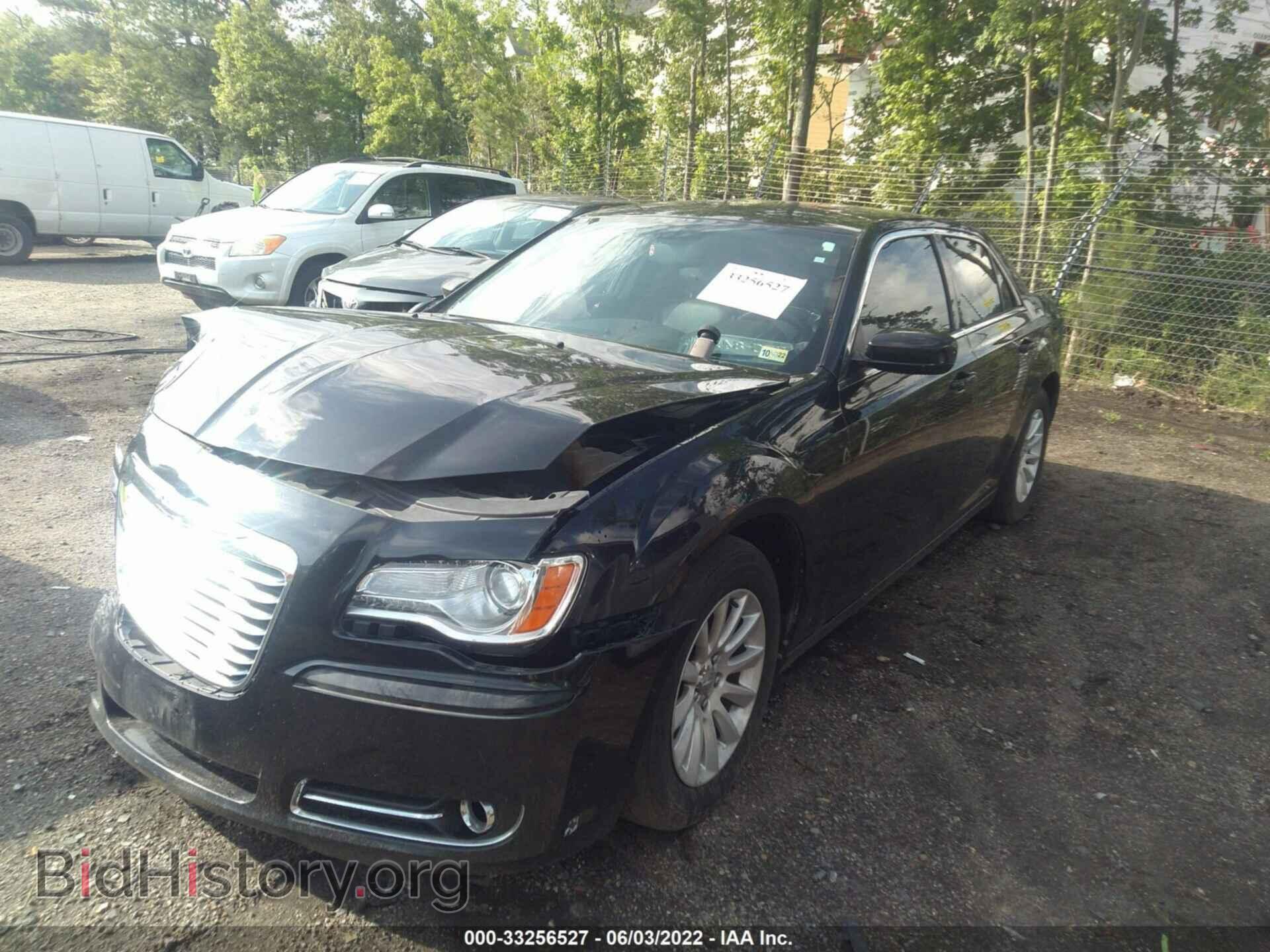 2013 CHRYSLER 300 - VIN: 2C3CCAAG5DH540004 - Фото 2